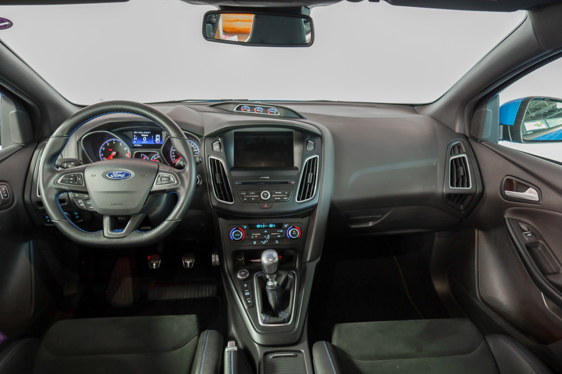 FORD Focus 2.3 EcoBoost RS AWD-image-10