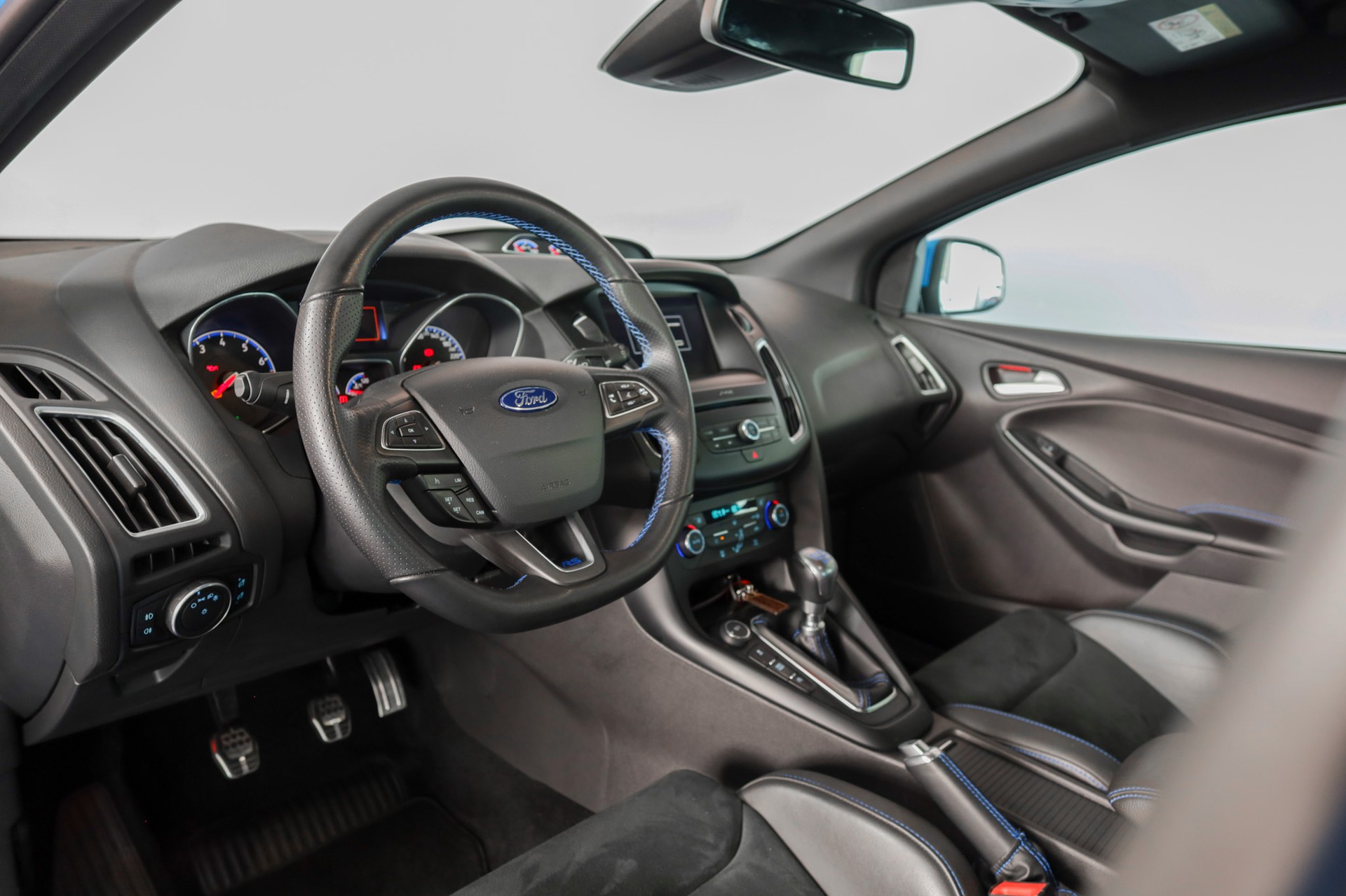 FORD Focus 2.3 EcoBoost RS AWD-image-9