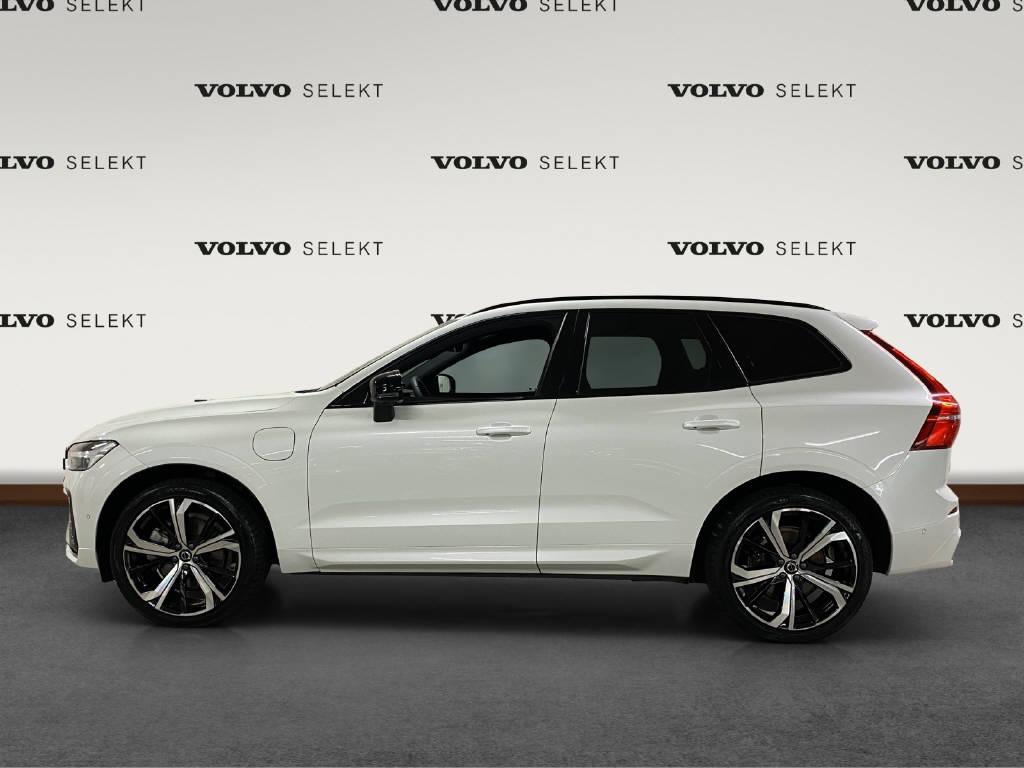 VOLVO XC60 2.0 T6 TE Plus Dark eAWD-showroom-element-1