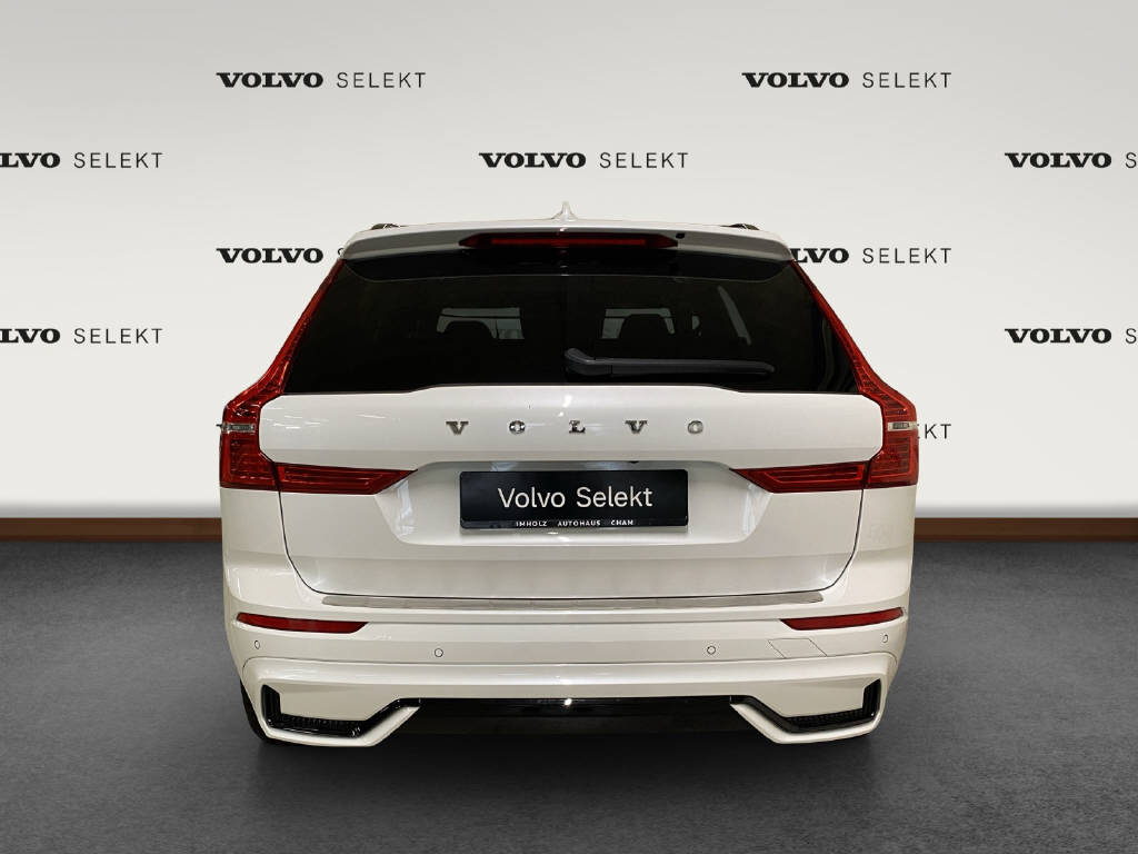 VOLVO XC60 2.0 T6 TE Plus Dark eAWD-showroom-element-3