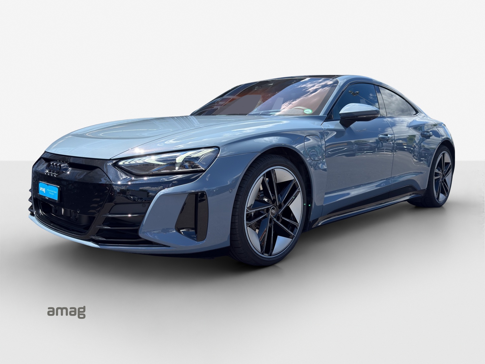AUDI e-tron GT quattro