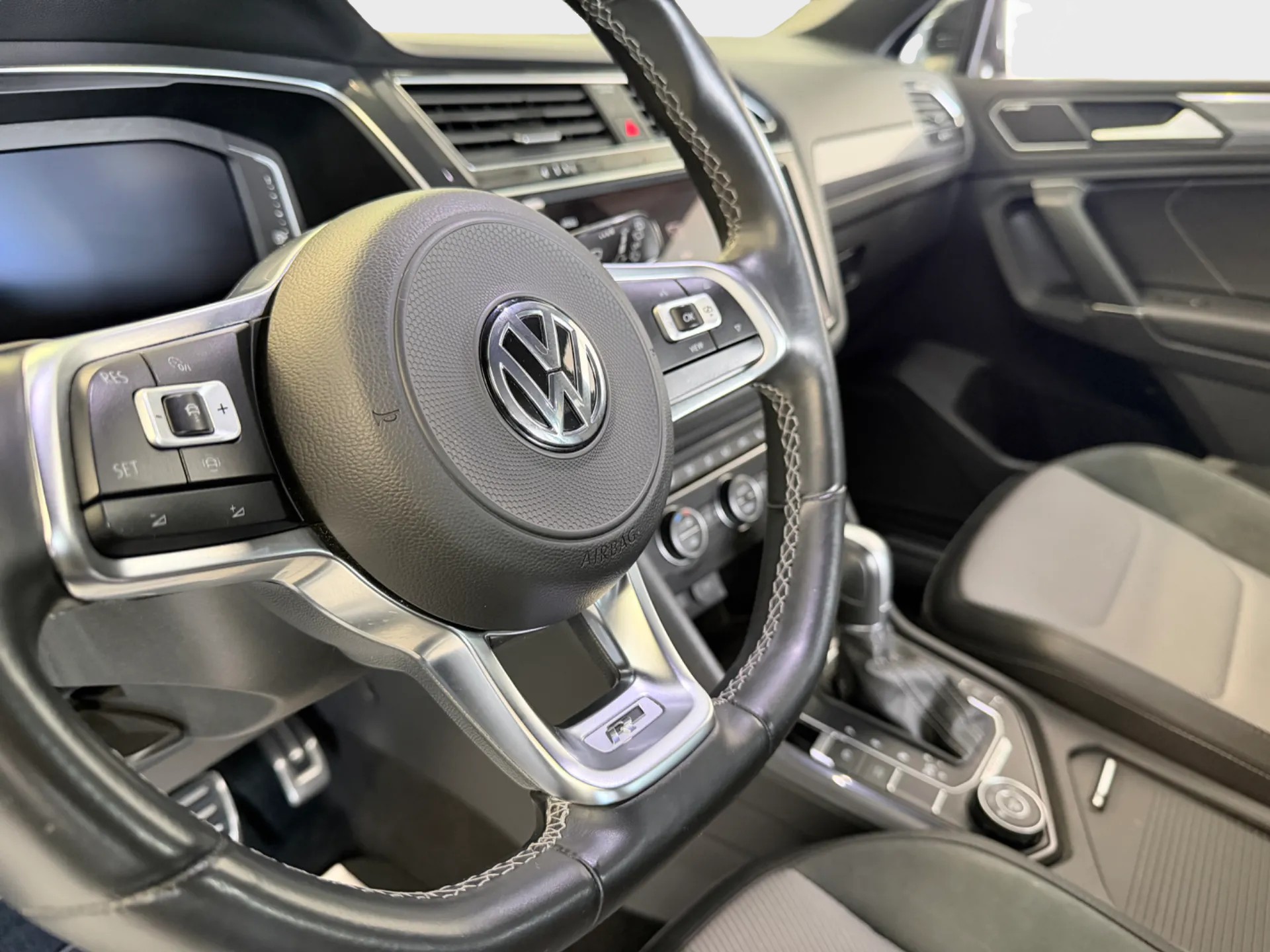 VW Tiguan Allspace 2.0TSI Highline 4Motion DSG-image-9