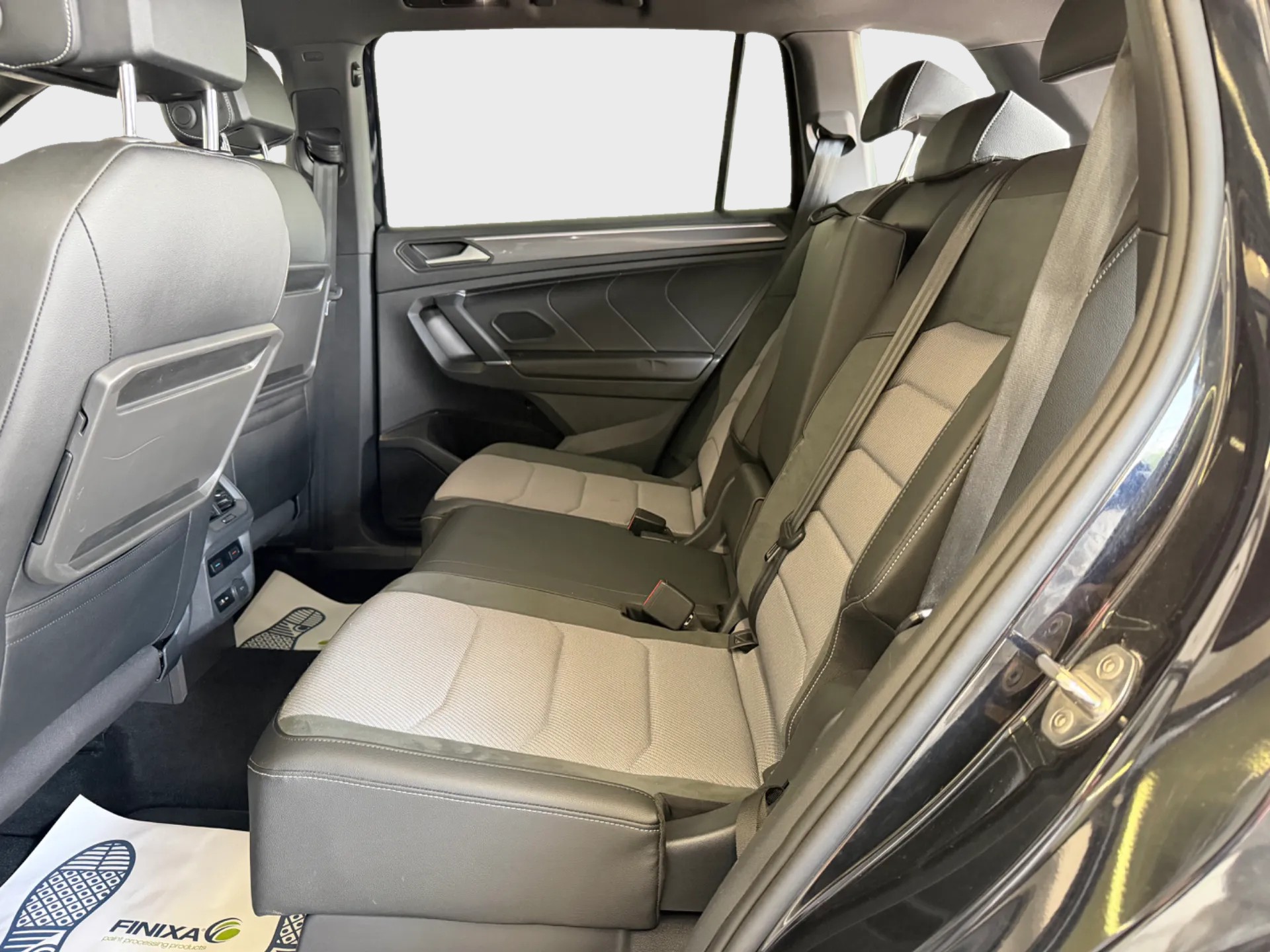 VW Tiguan Allspace 2.0TSI Highline 4Motion DSG-image-6