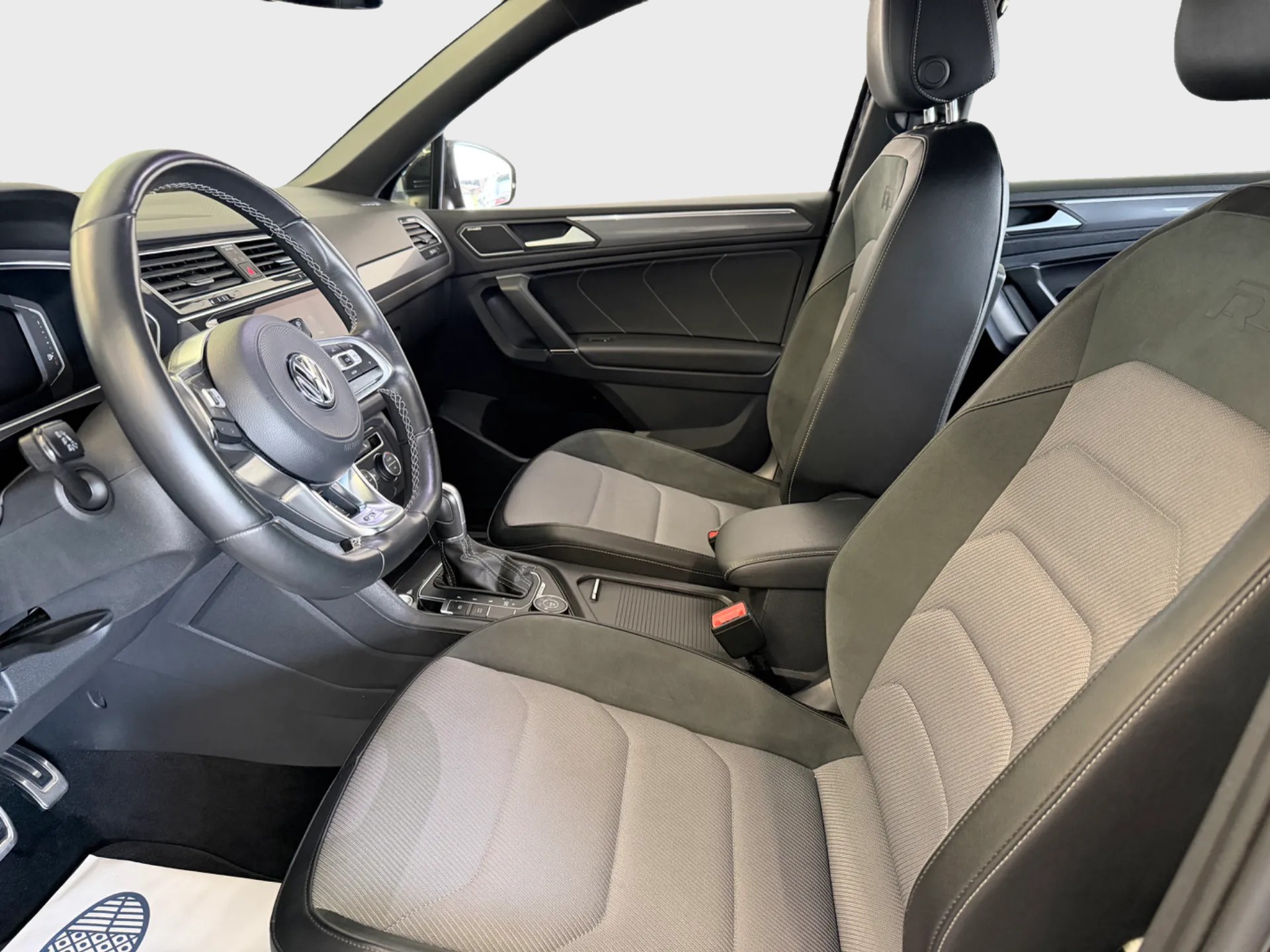 VW Tiguan Allspace 2.0TSI Highline 4Motion DSG-image-8