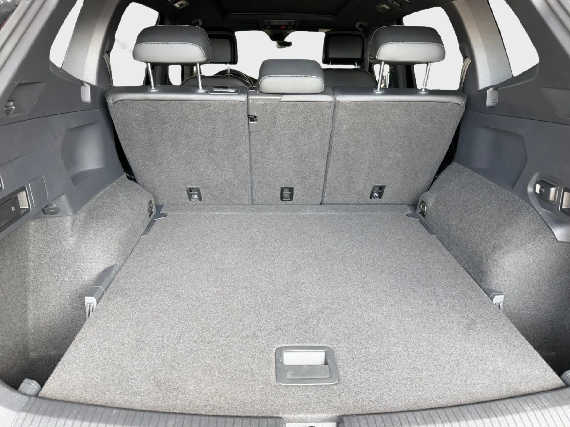 VW Tiguan Allspace 2.0TSI Highline 4Motion DSG-image-10
