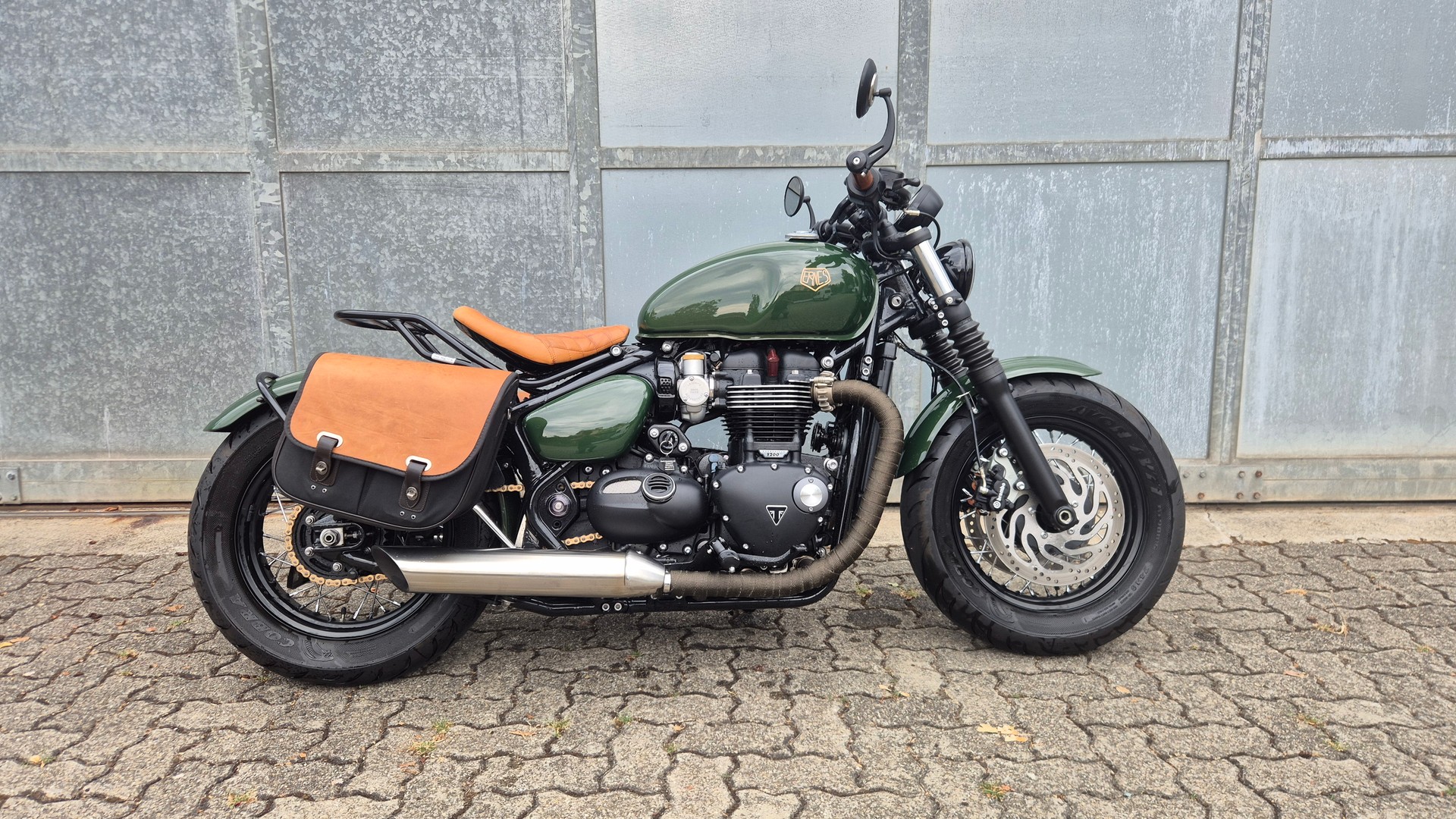 TRIUMPH Bonneville 1200 Bobber-image-0