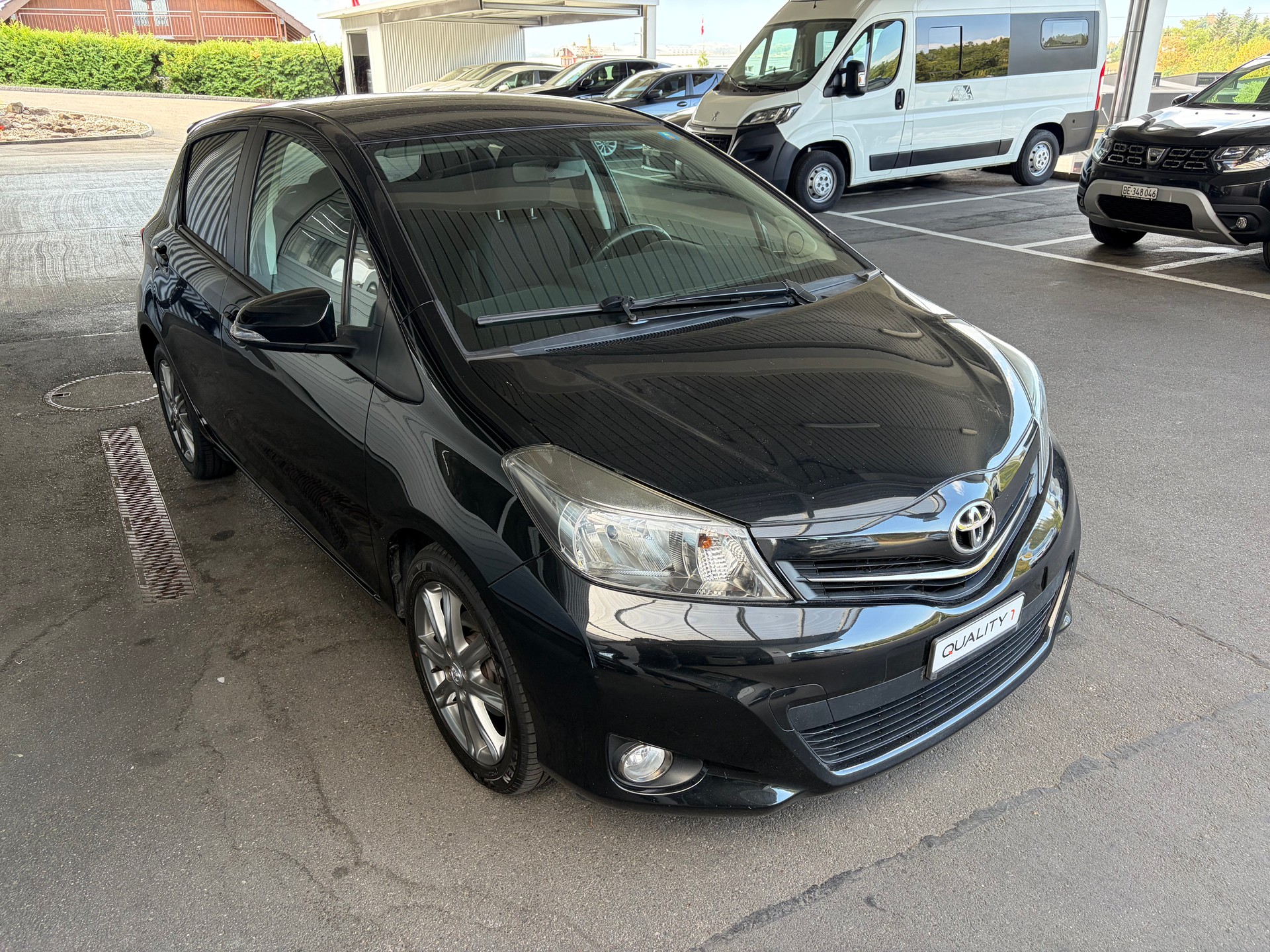TOYOTA Yaris 1.33 Style Multidrive-showroom-element-1