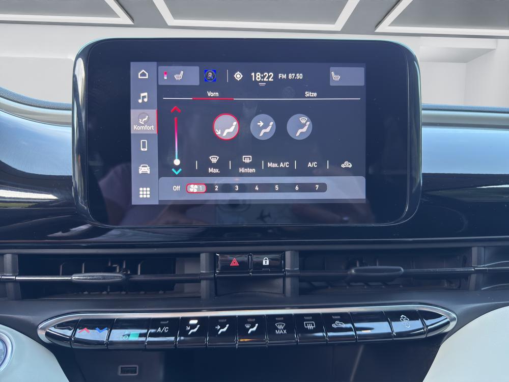 FIAT 500 e Black Edition-image-10