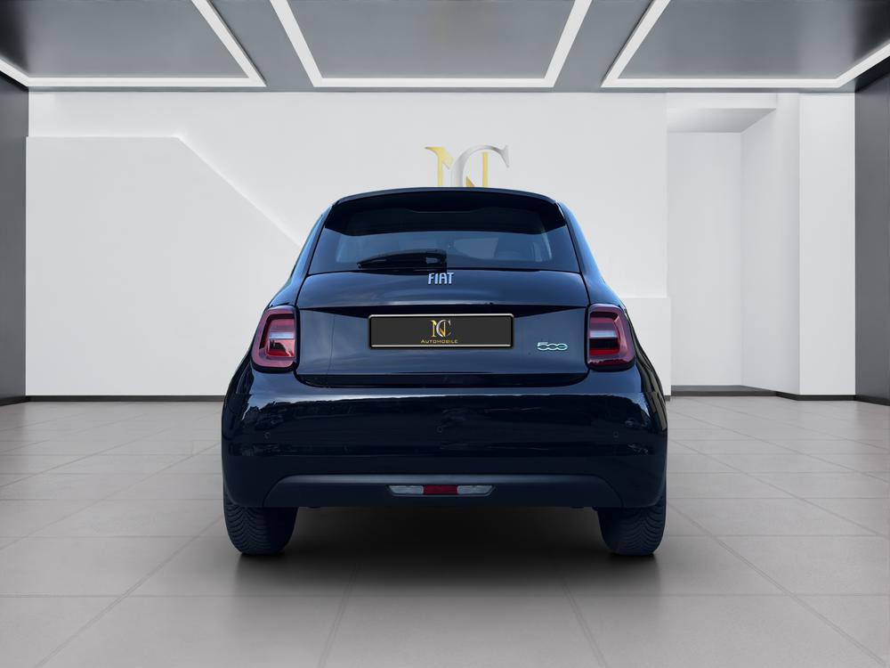 FIAT 500 e Black Edition-showroom-element-3