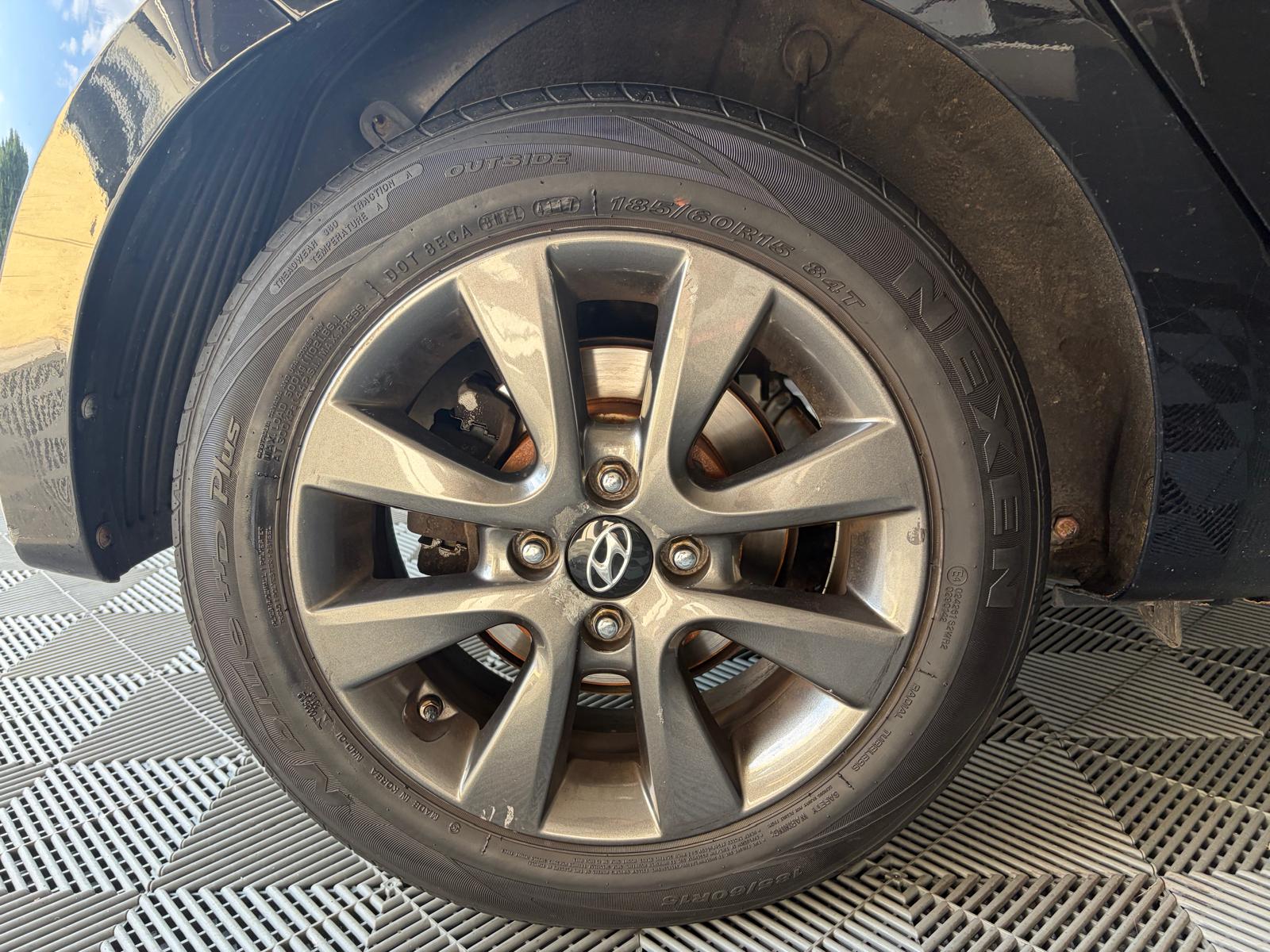 HYUNDAI i20 1.2 Comfort-image-23