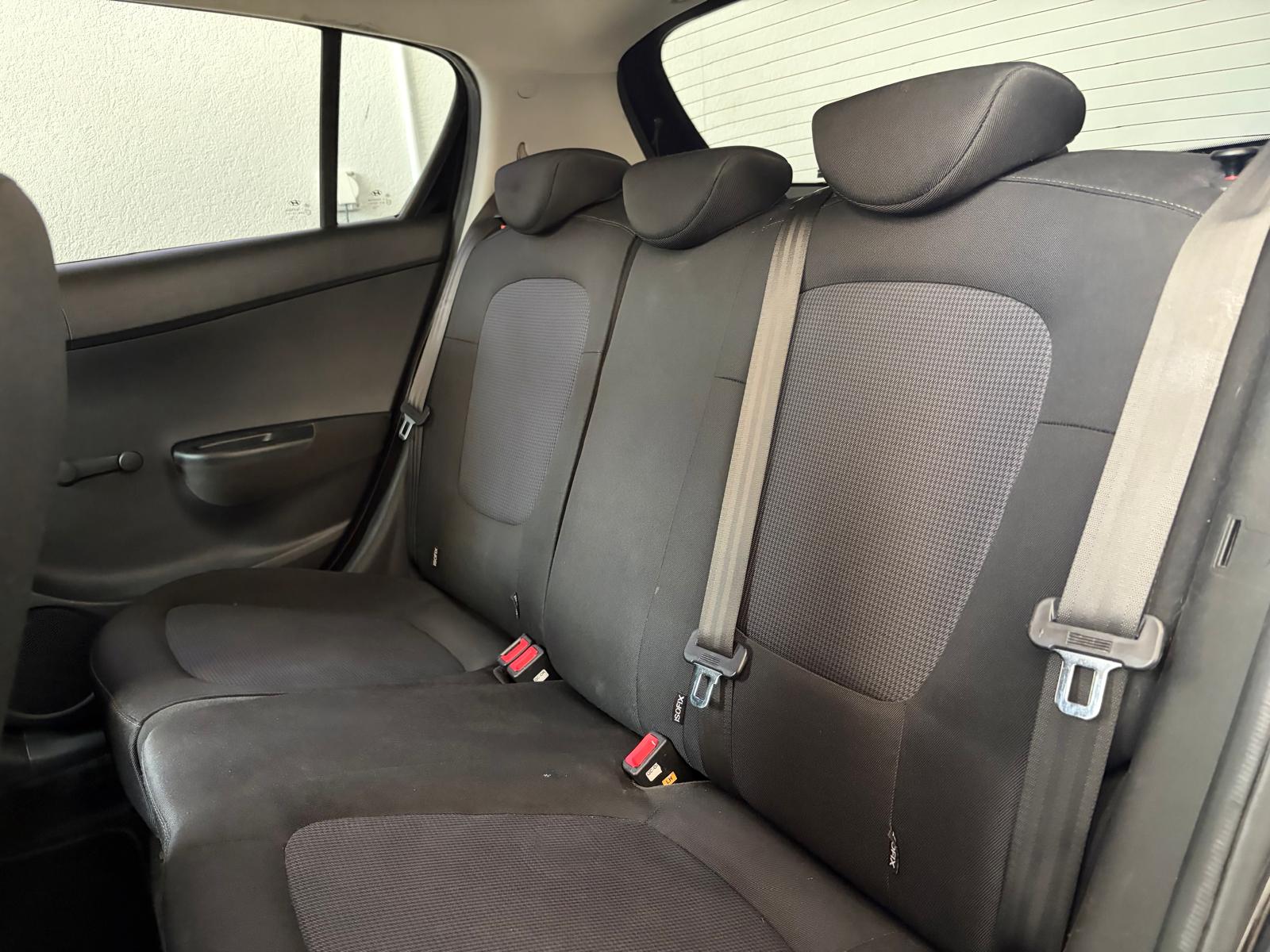 HYUNDAI i20 1.2 Comfort-image-10