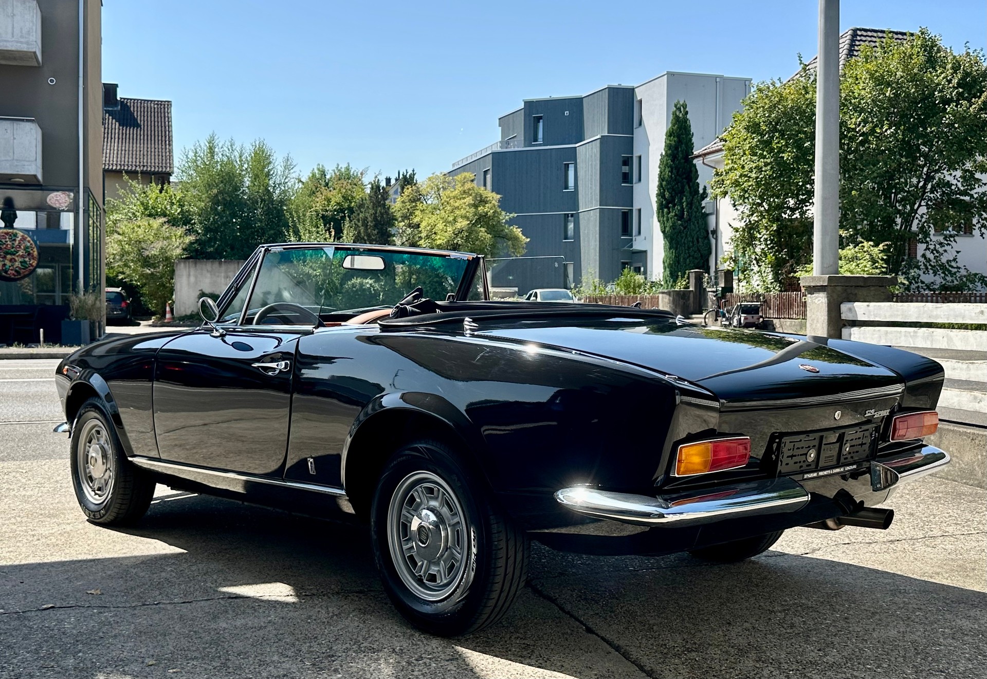FIAT AS Sport Spider-showroom-element-1