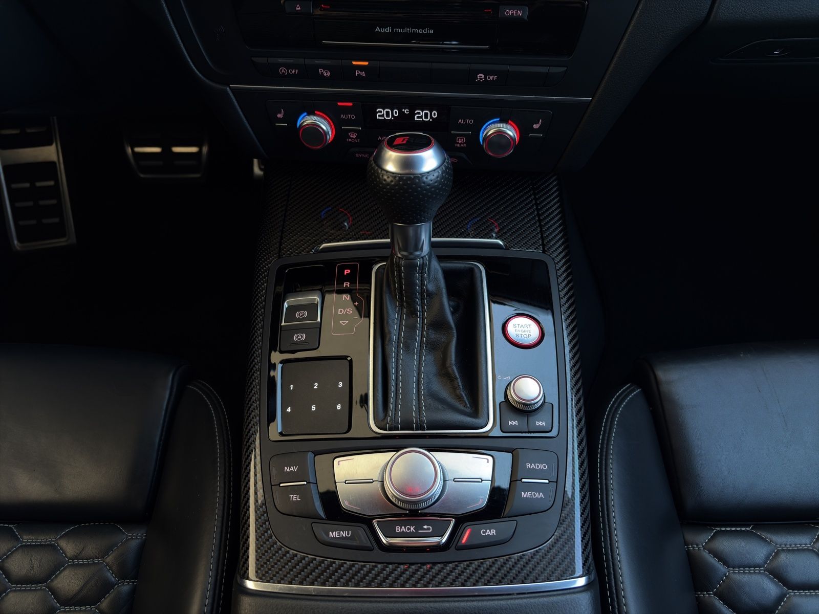 AUDI RS6 Avant 4.0 TFSI V8 performance quattro-image-13
