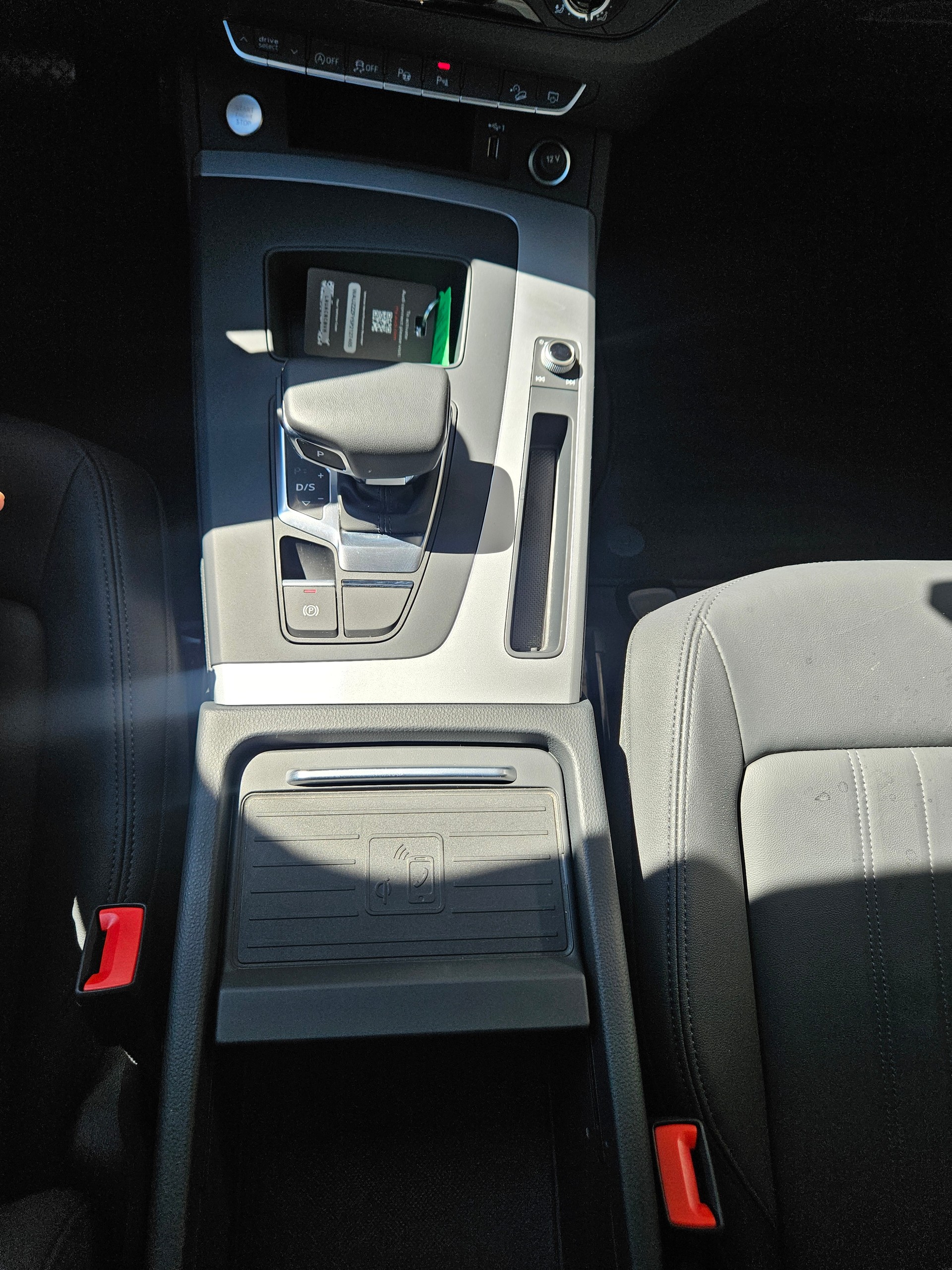 AUDI Q5 45 TFSI S-line quattro S-tronic-image-13