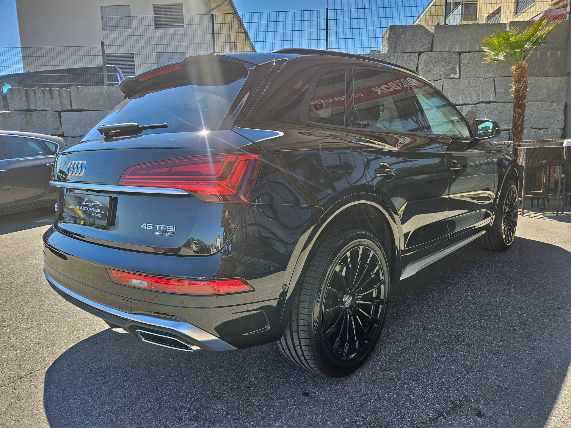 AUDI Q5 45 TFSI S-line quattro S-tronic-image-6