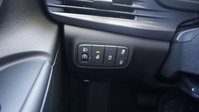 HYUNDAI i20 1.0 T-GDi Amplia DCT-image-11
