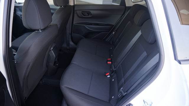 HYUNDAI i20 1.0 T-GDi Amplia DCT-image-8