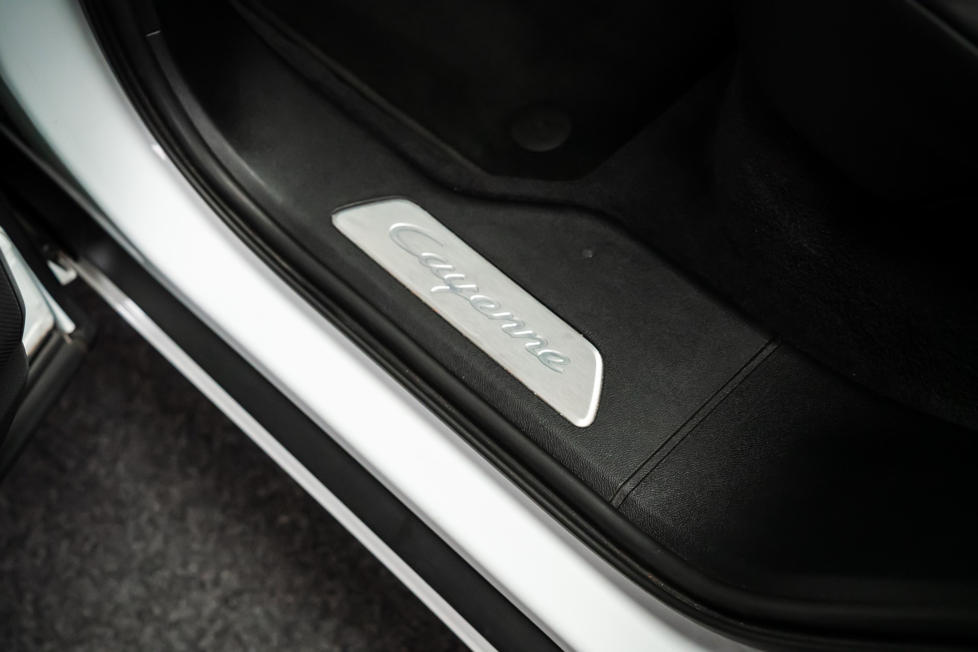 PORSCHE Cayenne Coupé 2.9 V6 S / CH-Fahrzeug / Sport Chrono / Panorama-image-32