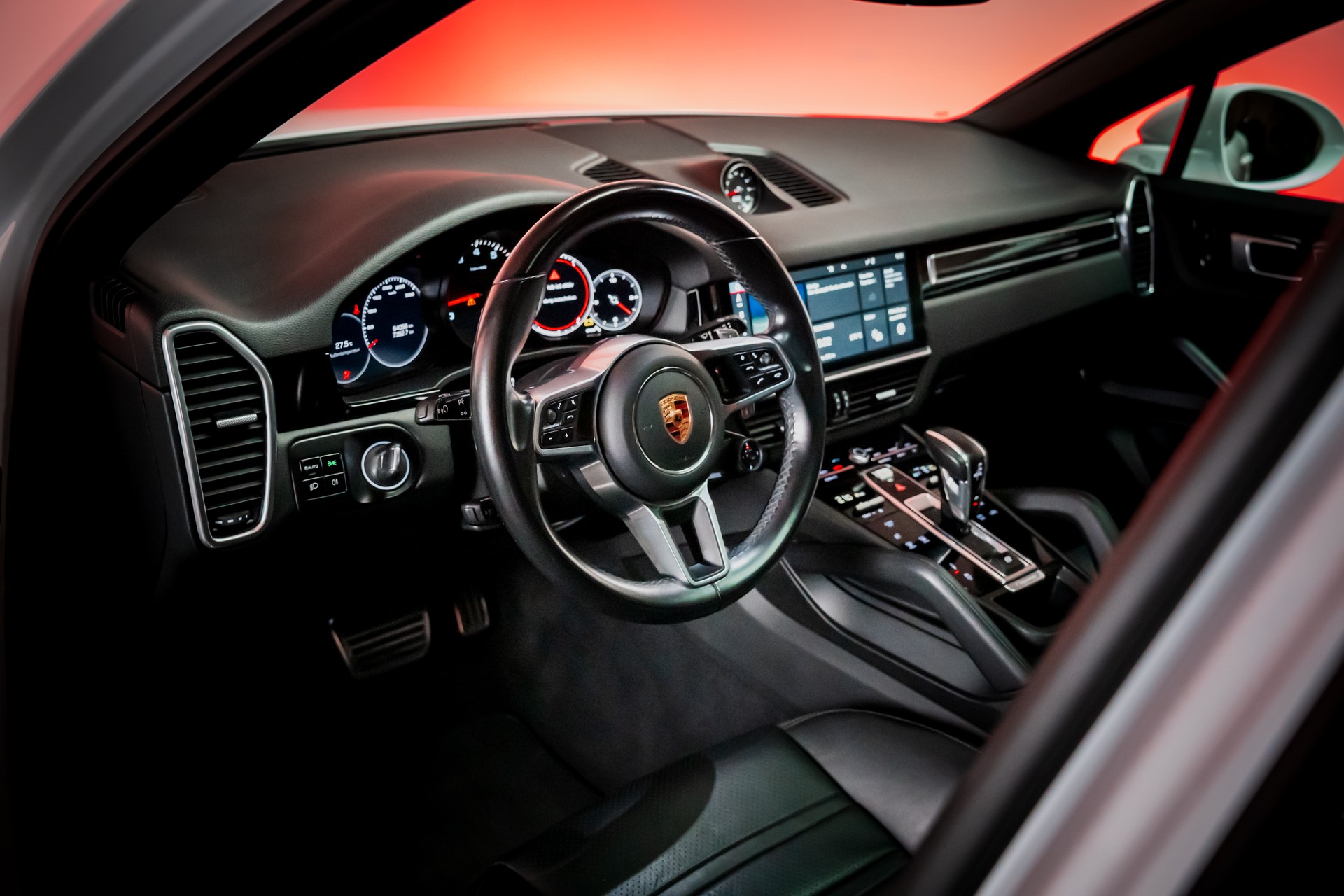PORSCHE Cayenne Coupé 2.9 V6 S / CH-Fahrzeug / Sport Chrono / Panorama-image-15