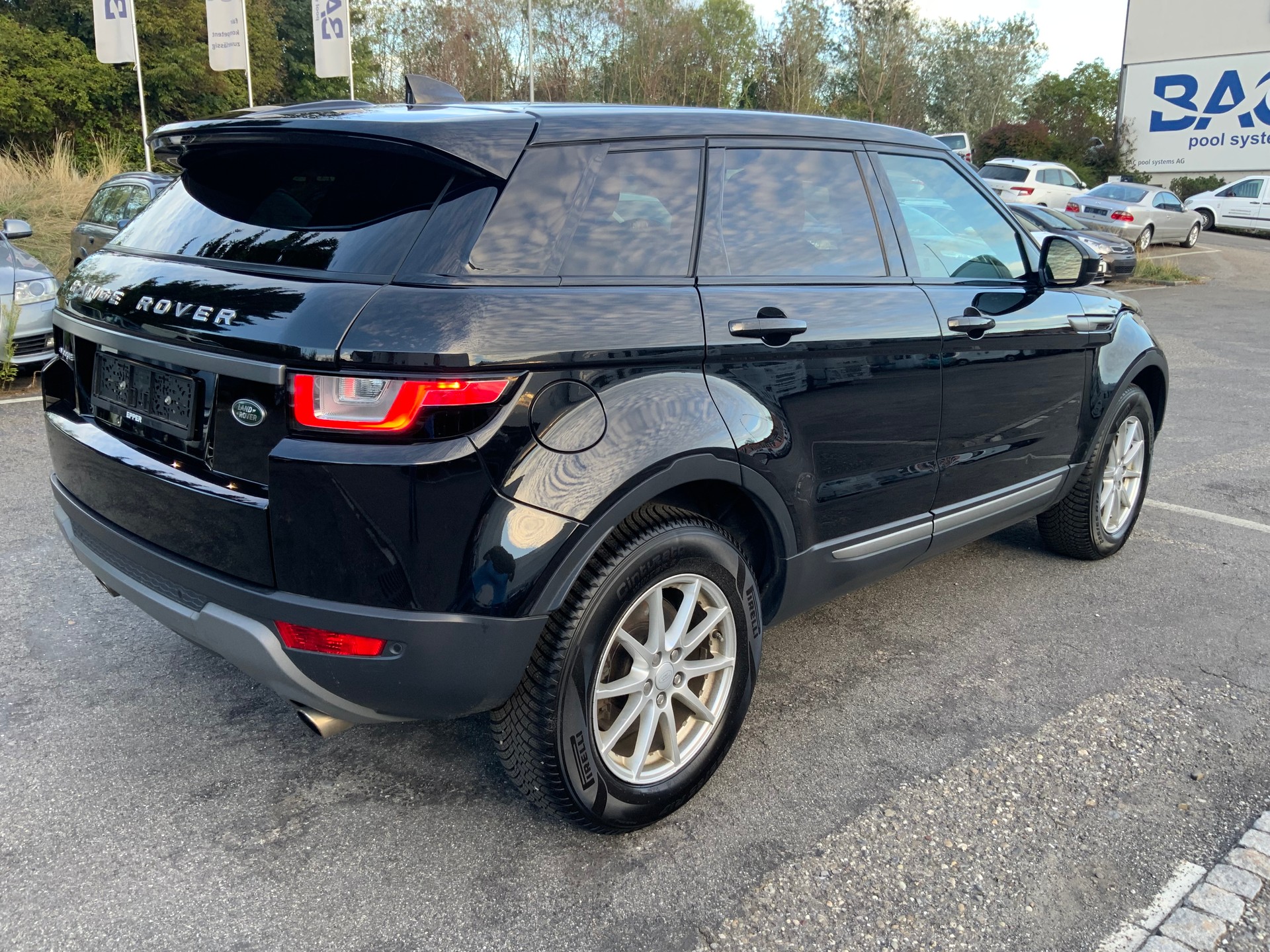 LAND ROVER Range Rover Evoque 2.0 TD4 SE-image-3