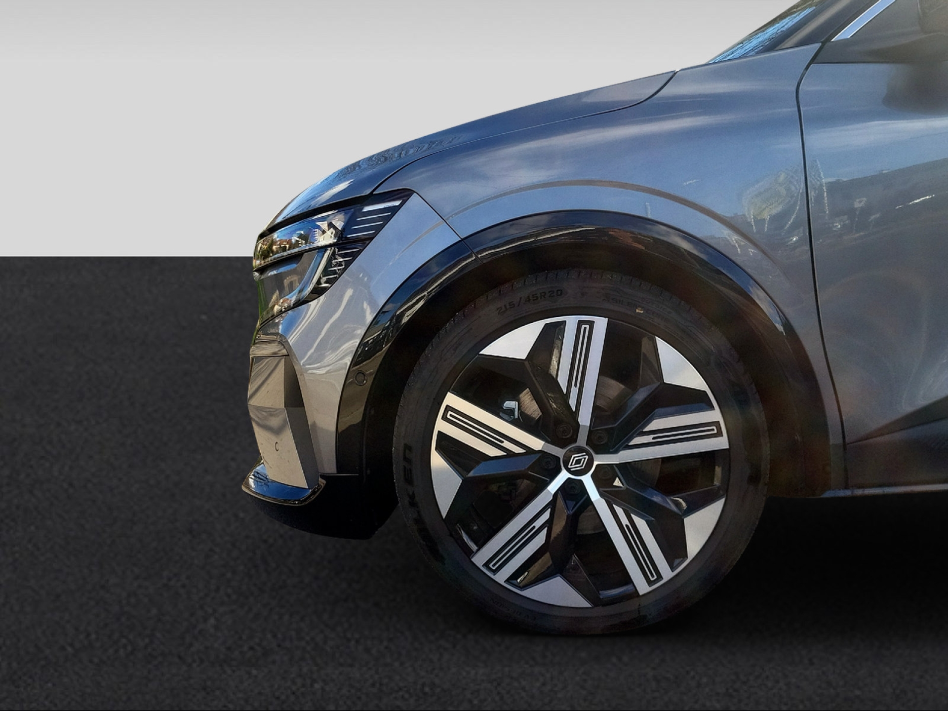 RENAULT Mégane E-Tech-image-7