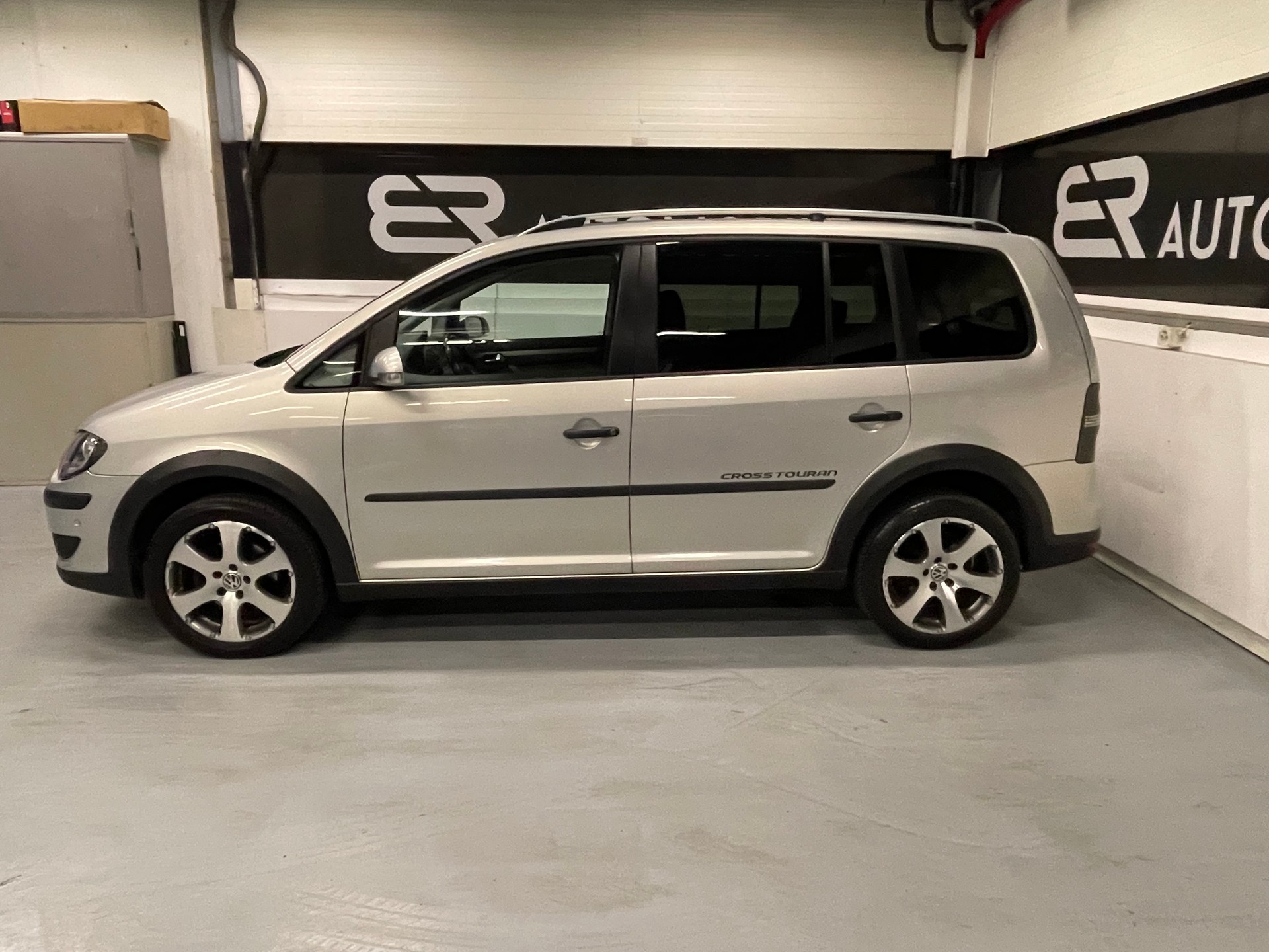 VW CrossTouran 1.4 TSI 7-Plätze-image-6
