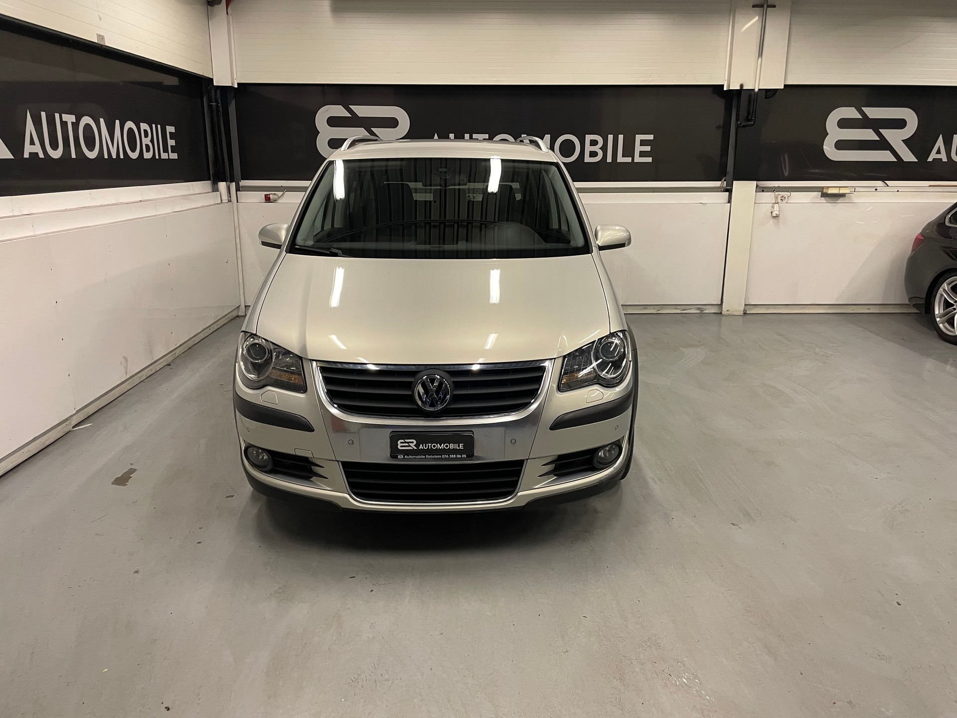 VW CrossTouran 1.4 TSI 7-Plätze-image-2