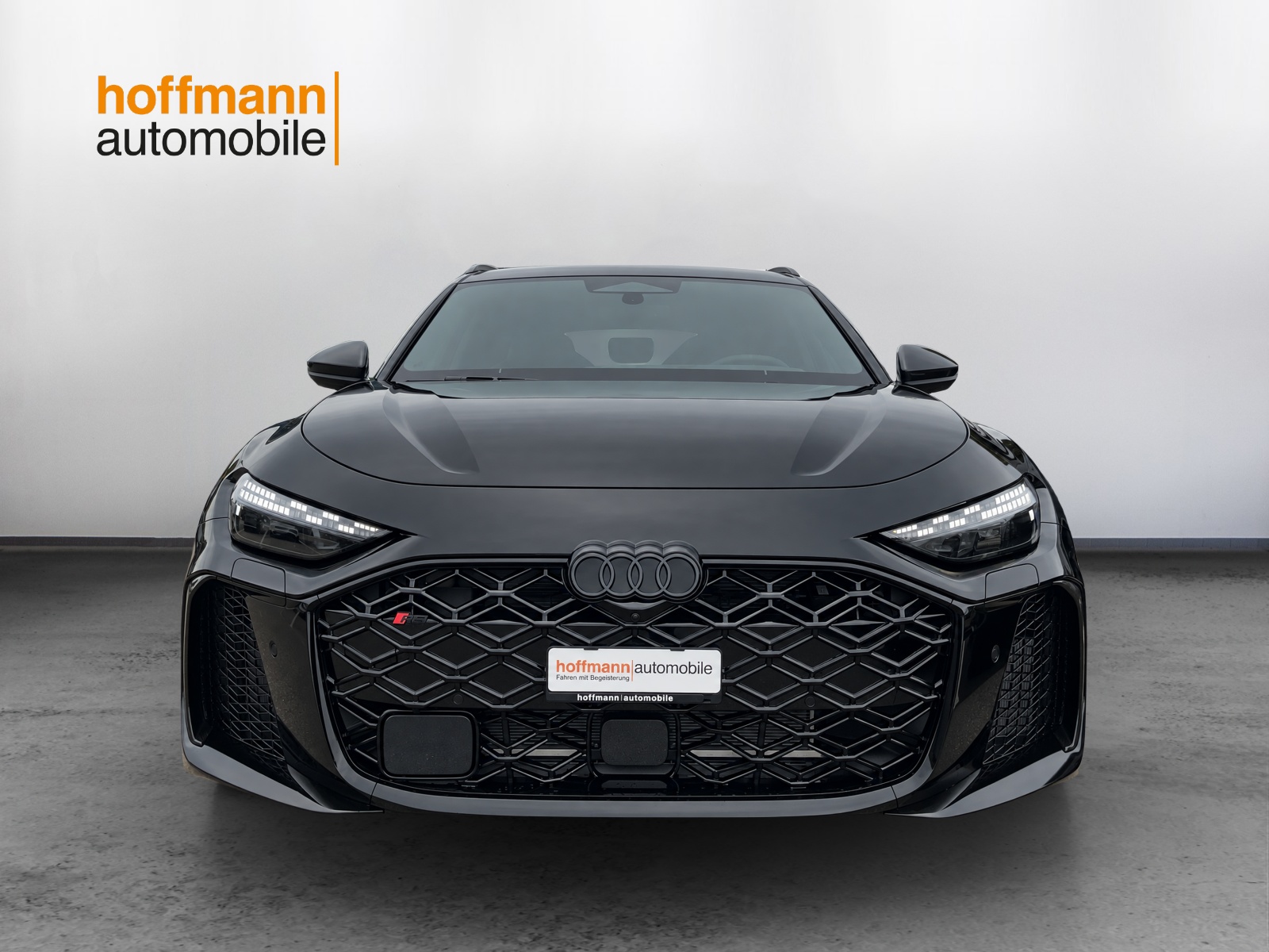 AUDI RS 5 Avant TFSI 470 kW Tiptronic quattro-showroom-element-1