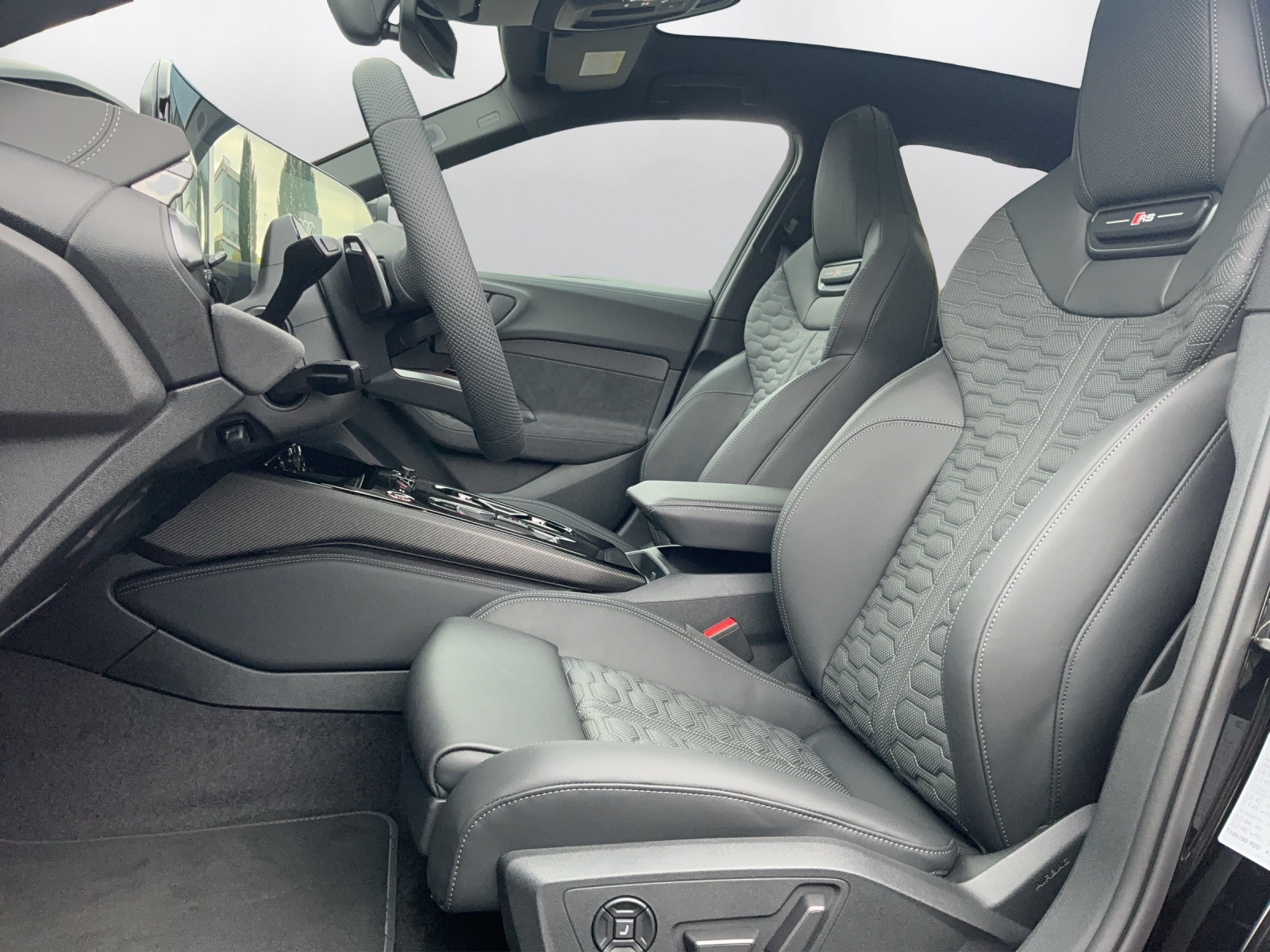 AUDI RS 5 Avant TFSI 470 kW Tiptronic quattro-image-9