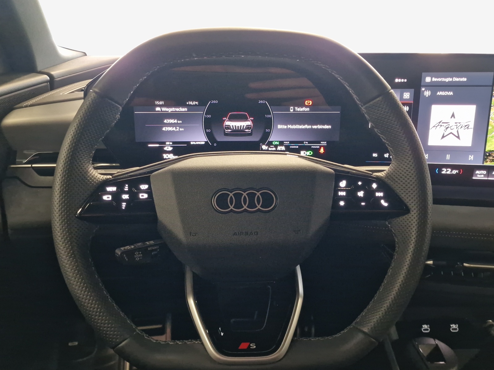 AUDI Q6 Sportback e-tron quattro-image-9