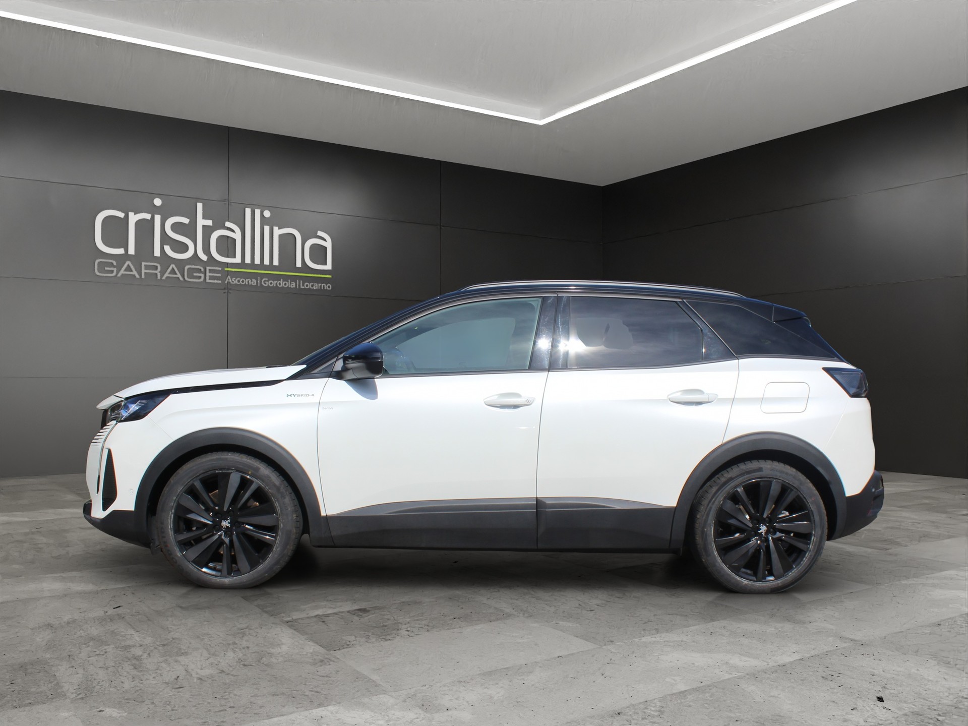 PEUGEOT 3008 1.6 Plug-in Hybrid4 GT Pack-showroom-element-1