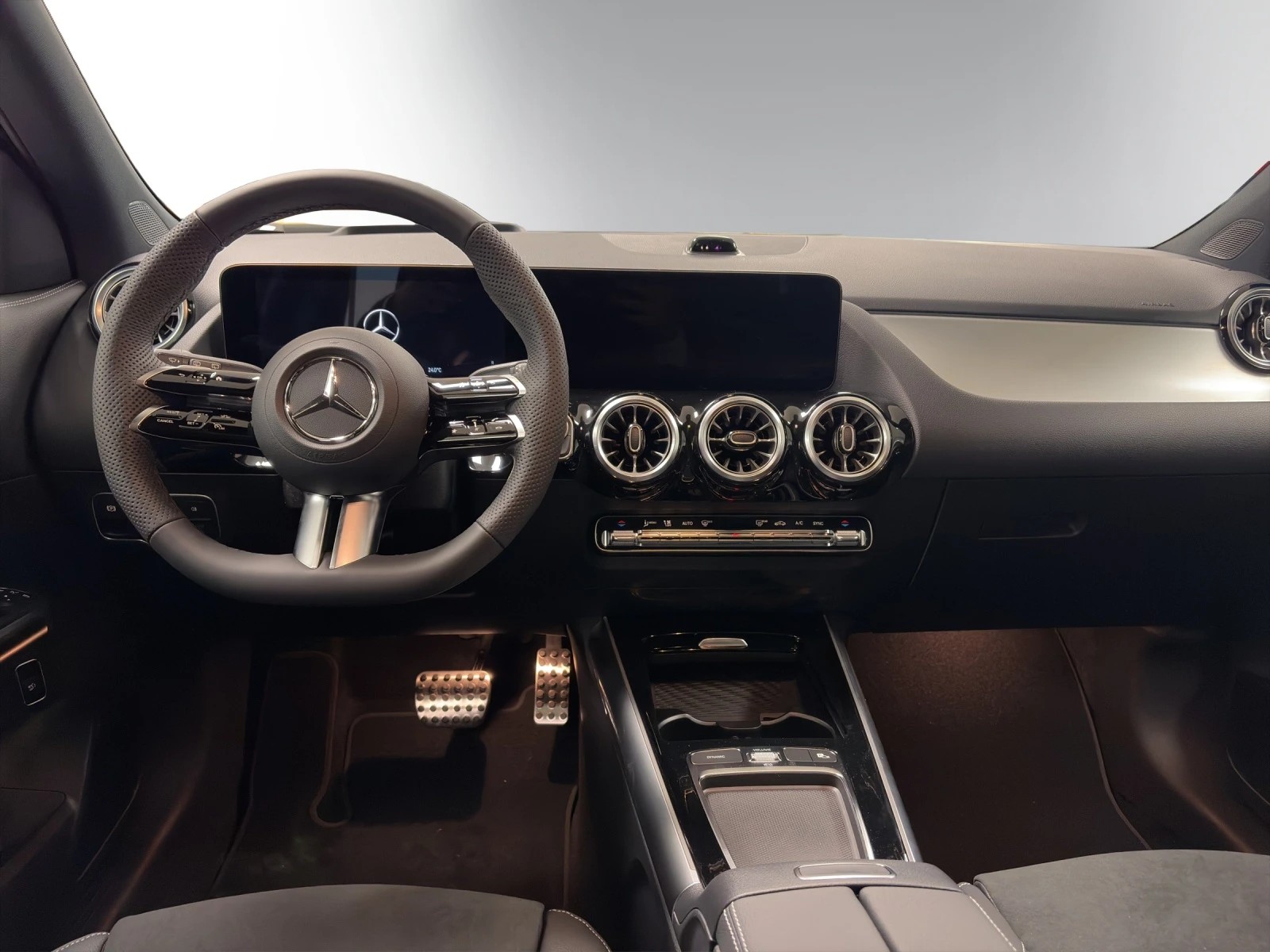 MERCEDES-BENZ GLA 200 Night Star 7G-DCT-image-9