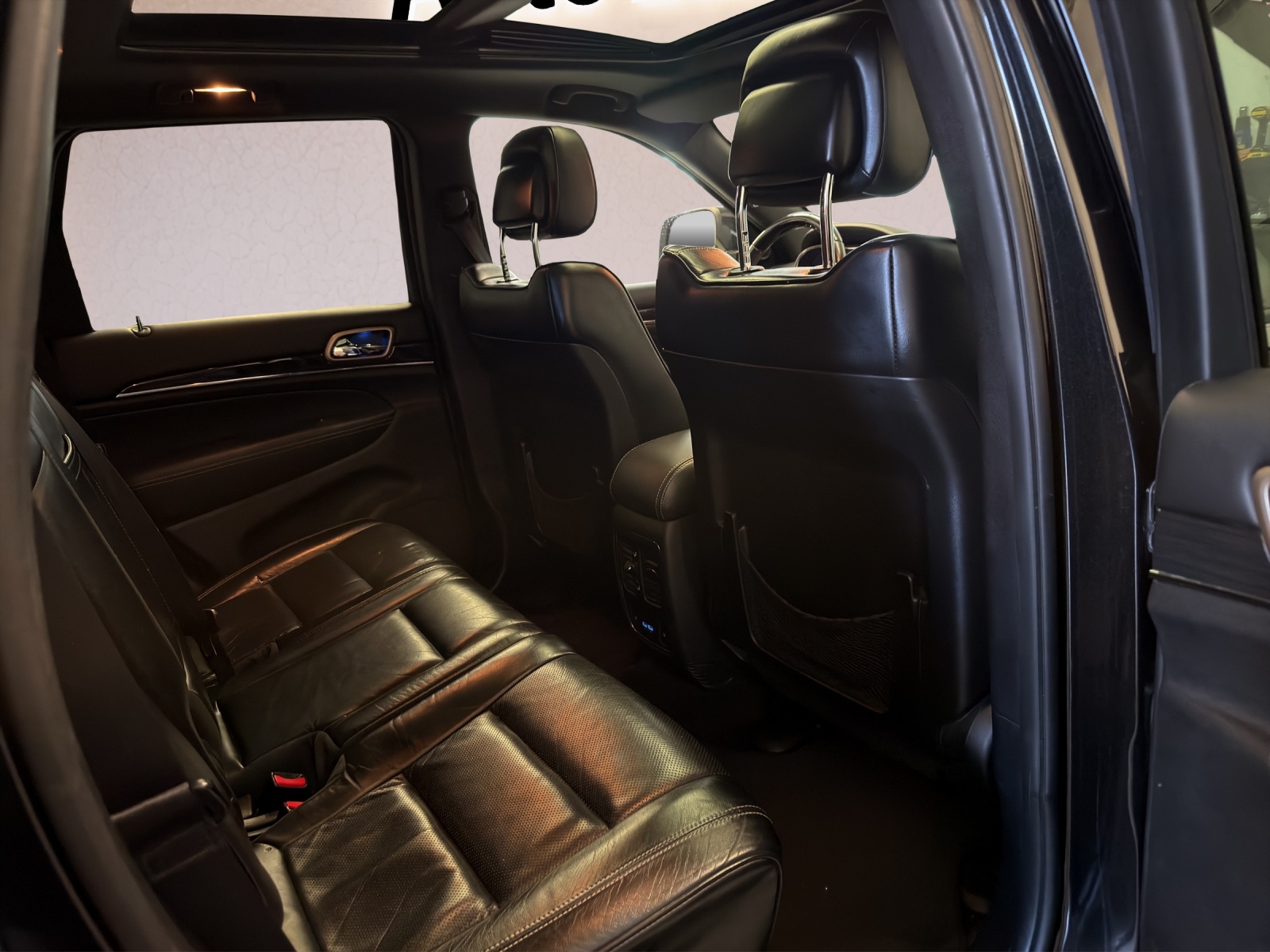 JEEP Grand Cherokee 3.0 CRD Overland Automatic-image-16