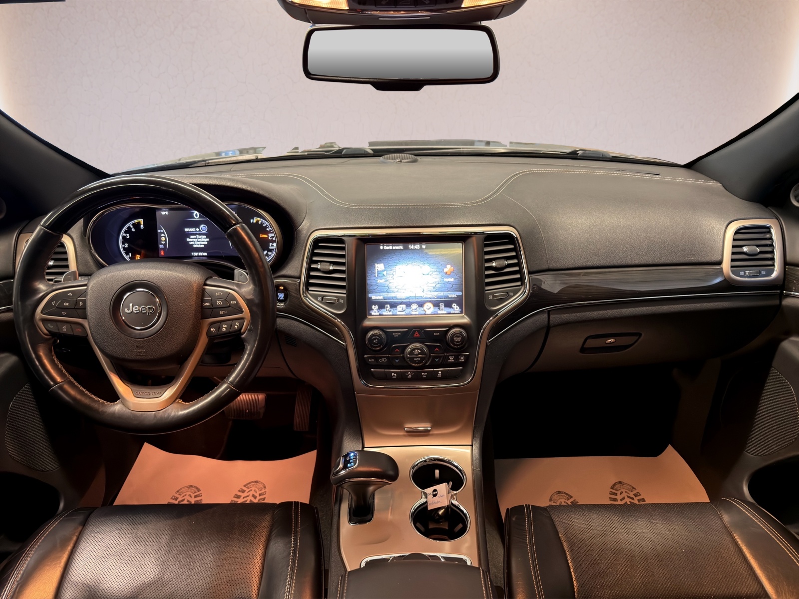 JEEP Grand Cherokee 3.0 CRD Overland Automatic-showroom-element-3