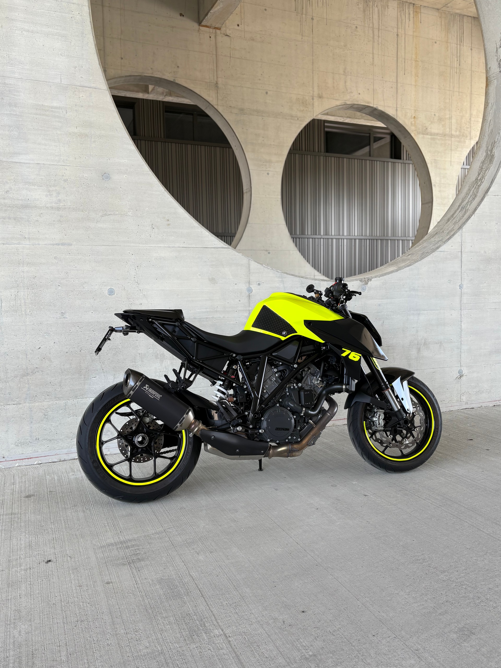 KTM 1290 Super Duke R-image-10