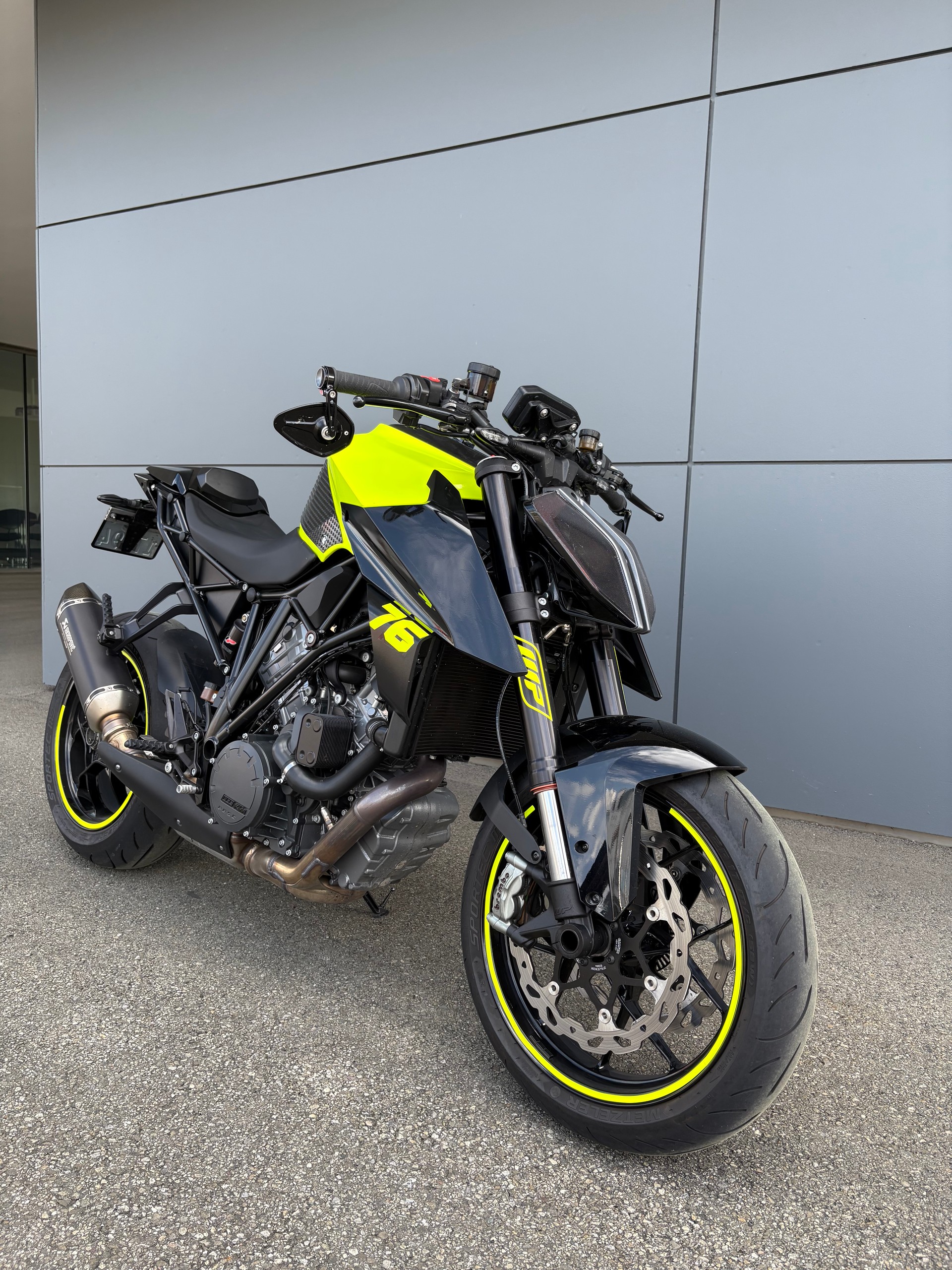 KTM 1290 Super Duke R-image-8