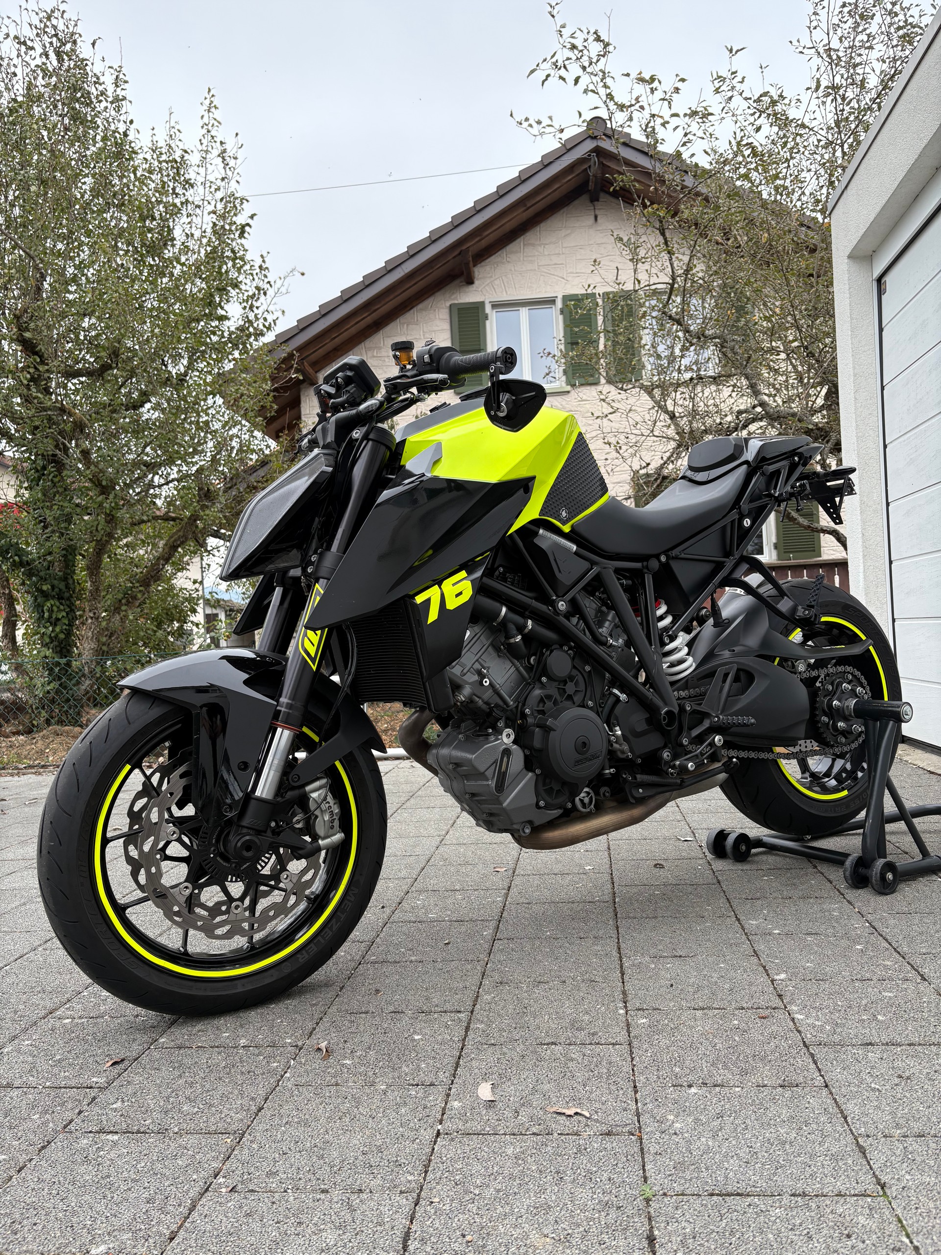 KTM 1290 Super Duke R-image-1