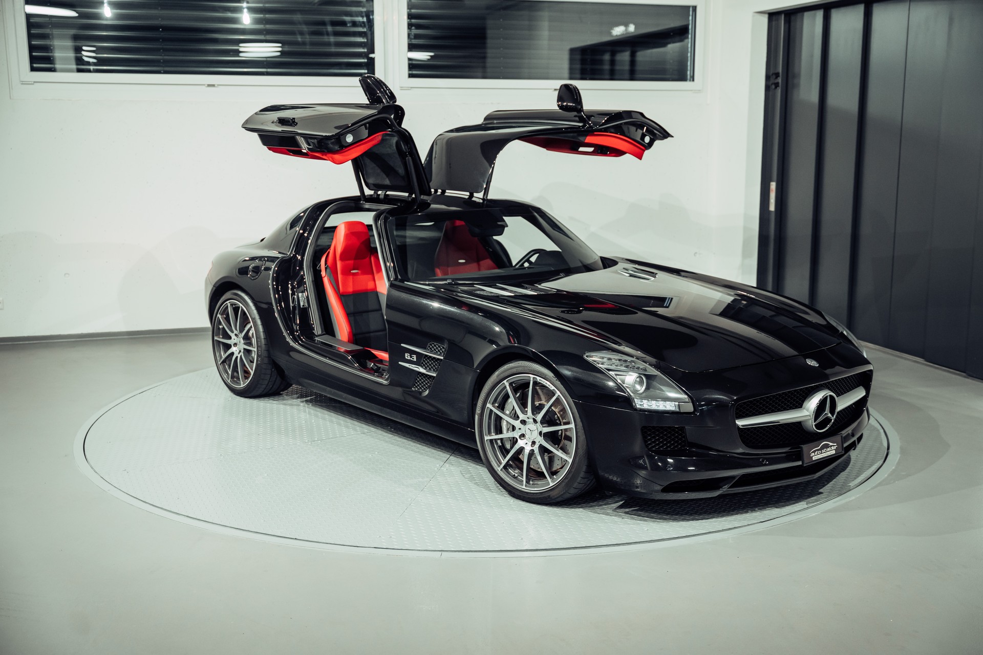 MERCEDES-BENZ SLS 63 AMG Speedshift-image-28