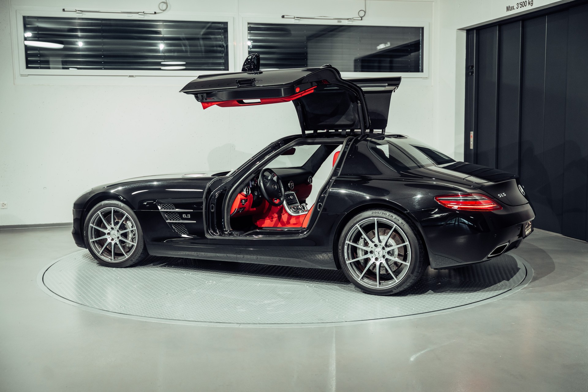 MERCEDES-BENZ SLS 63 AMG Speedshift-image-29