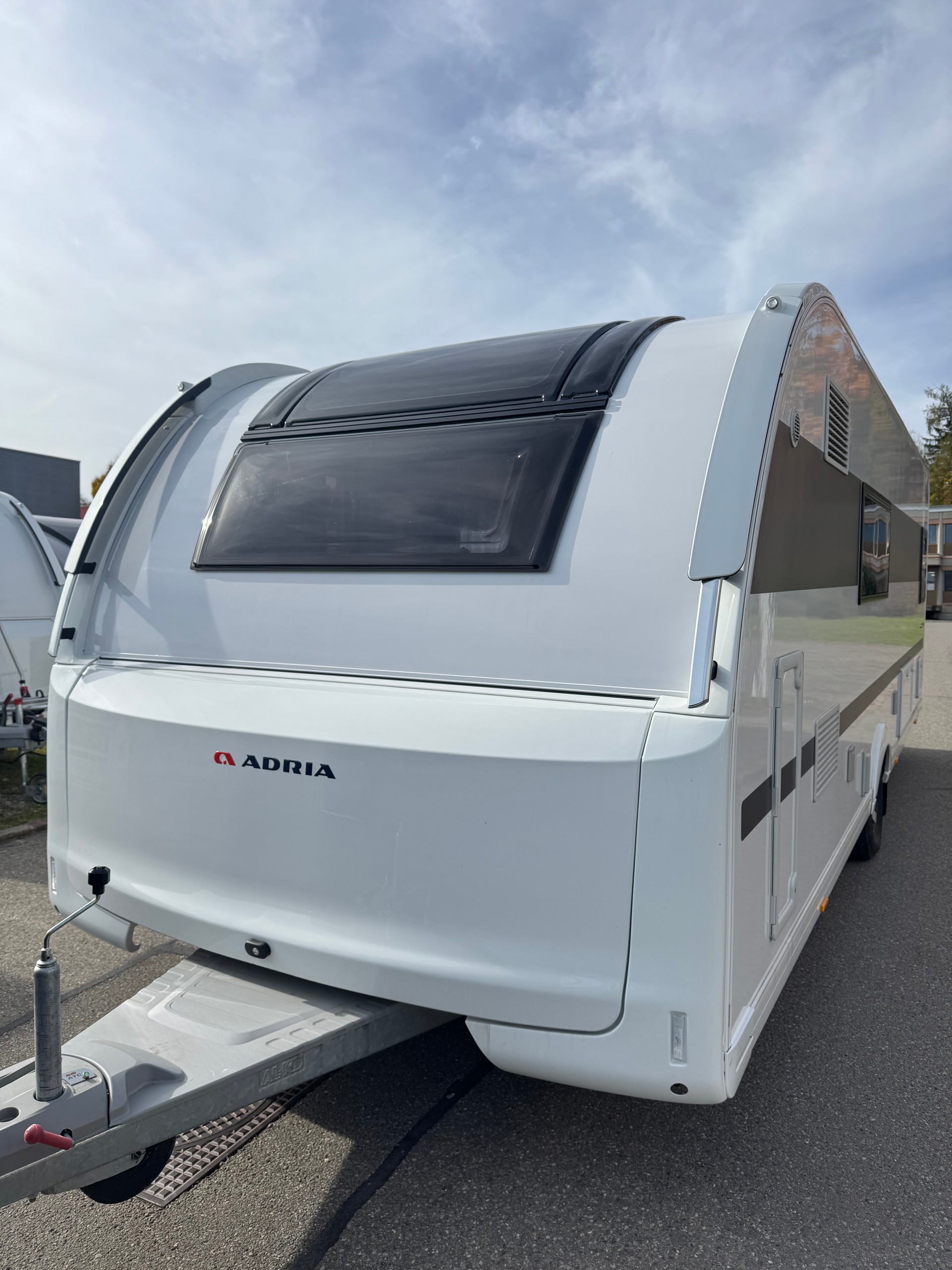 ADRIA ALPINA 663 HT-image-1