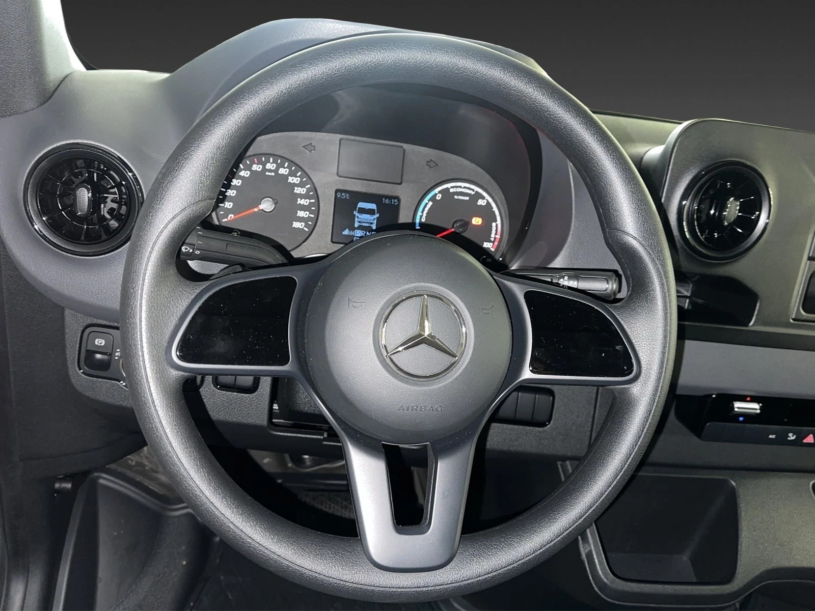 MERCEDES-BENZ eSprinter 312 47kWh Standard-image-13