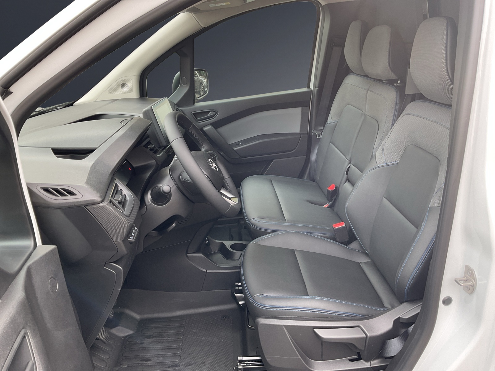 NISSAN Townstar 1.3 L1 N-Connecta-image-5