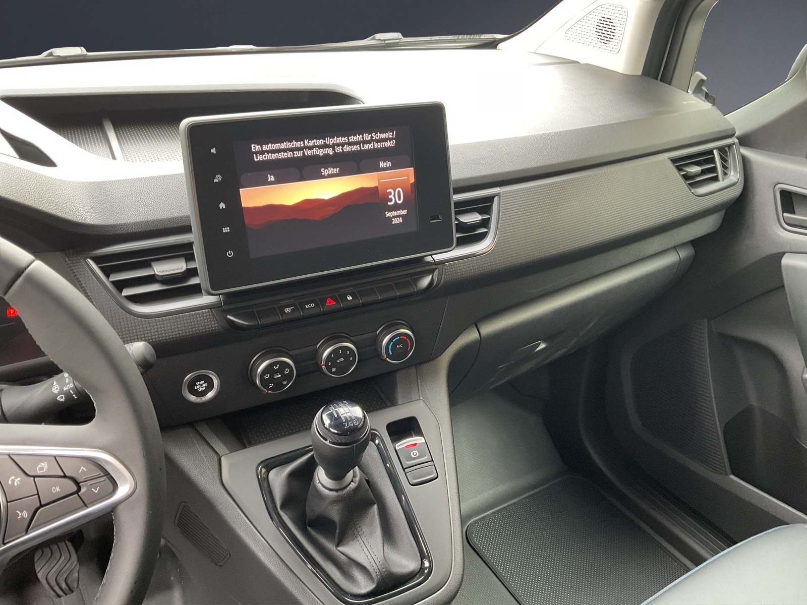 NISSAN Townstar 1.3 L1 N-Connecta-image-8