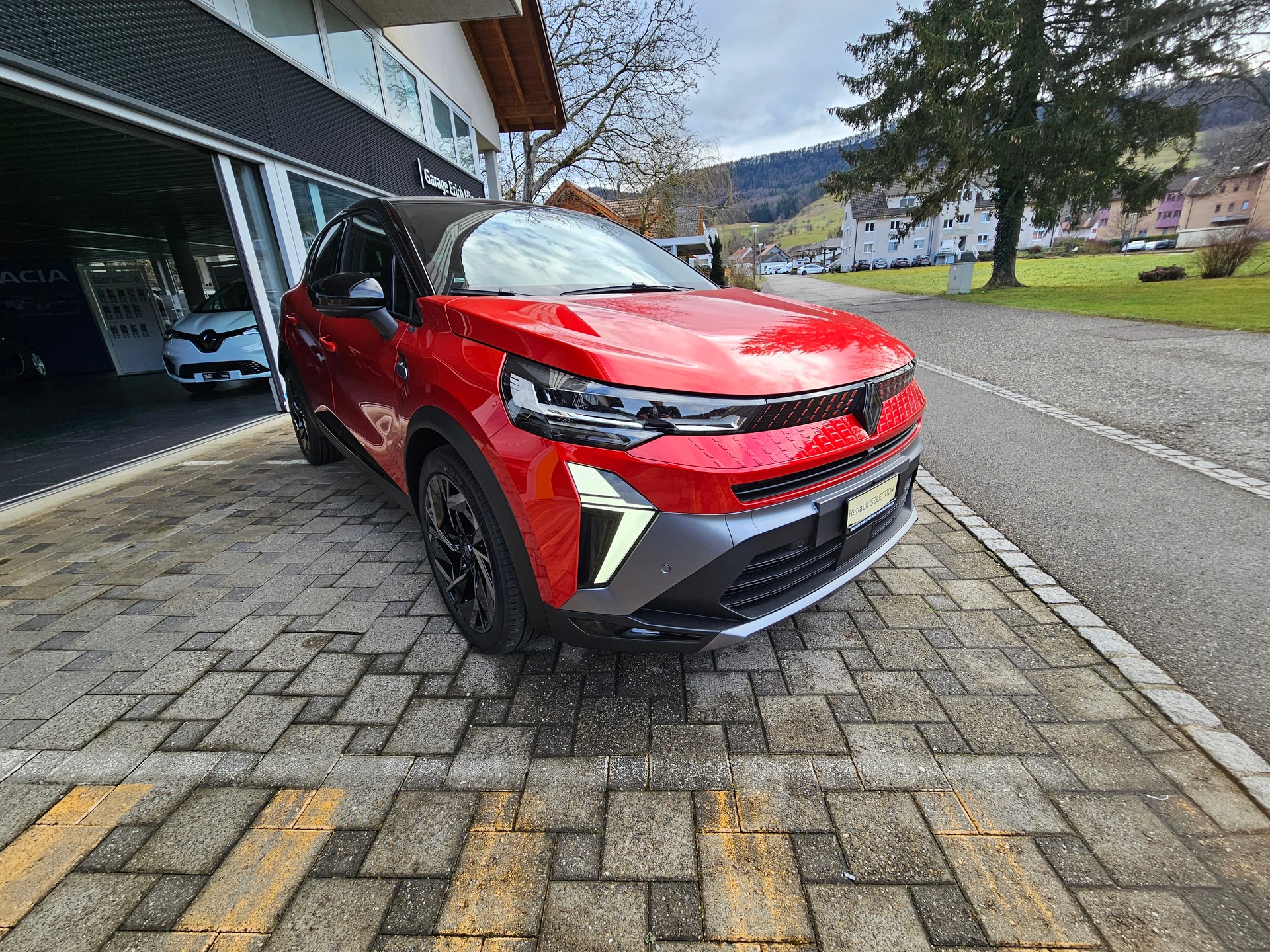 RENAULT Captur 1.3 TCe Esprit Alpine EDC-showroom-element-3