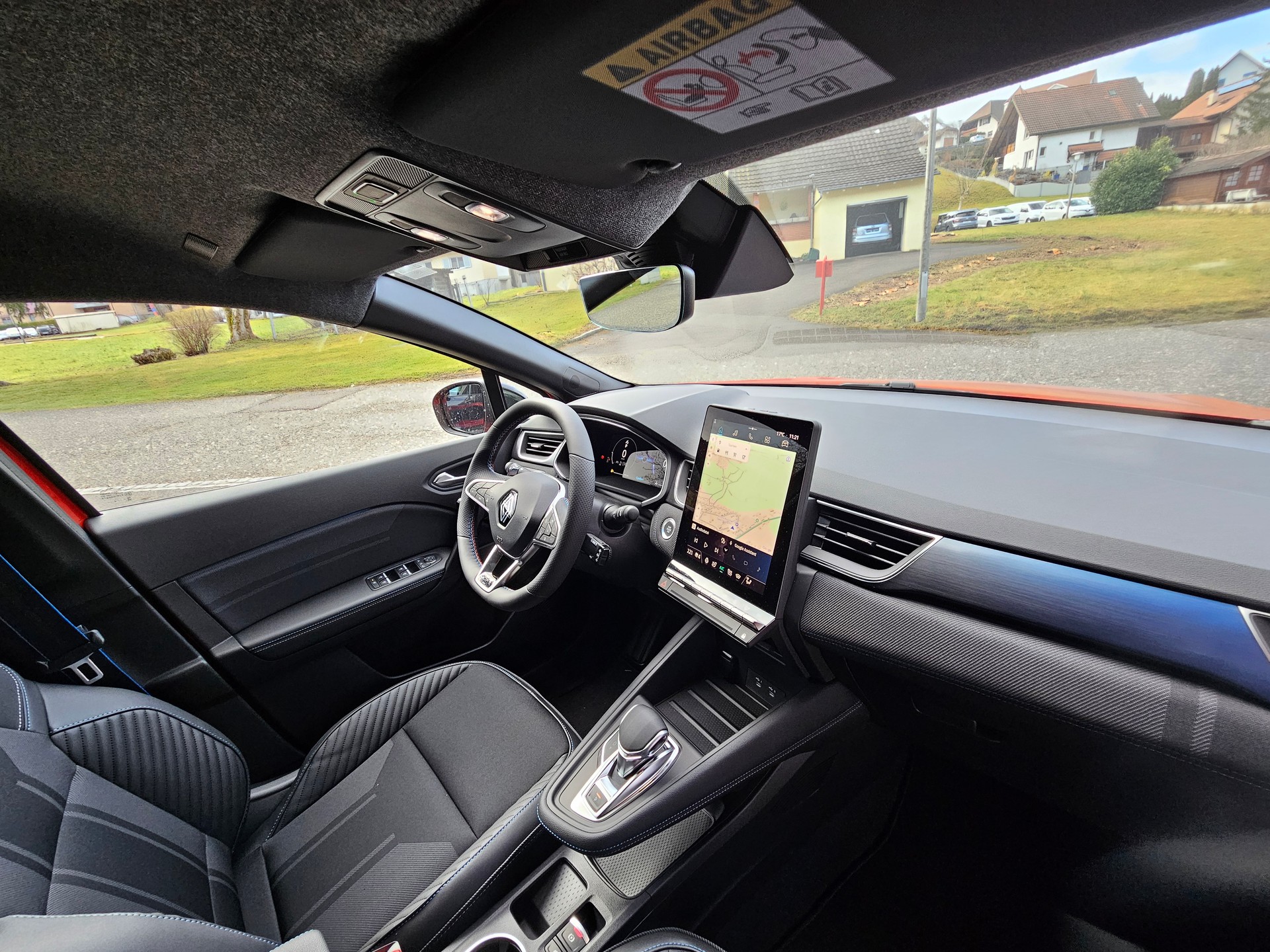 RENAULT Captur 1.3 TCe Esprit Alpine EDC-image-10