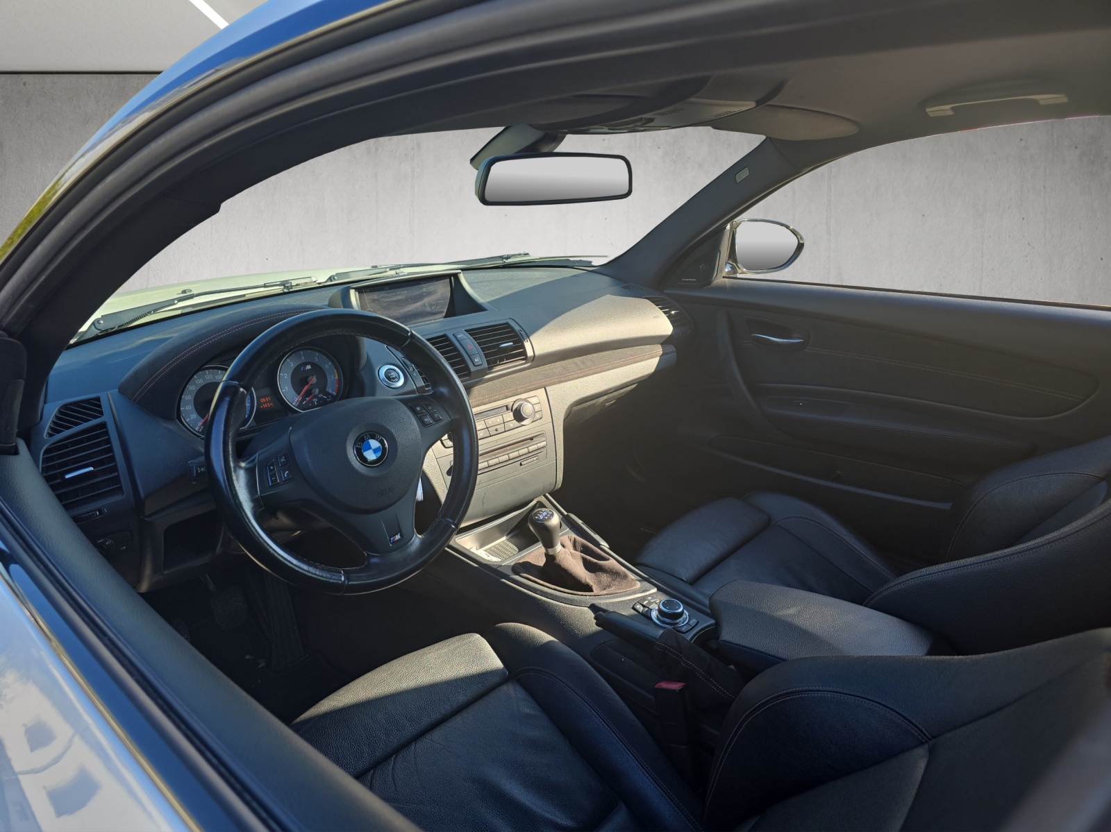 BMW 1er M Coupé-image-9