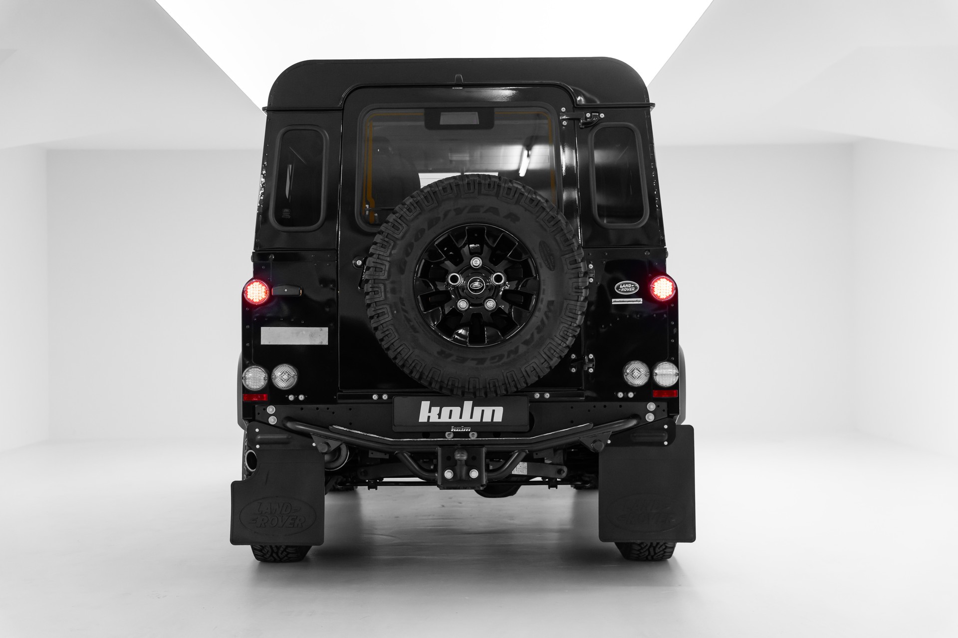 LAND ROVER Defender 90 2.2 TD4 Station Wagon Autobiography-image-6