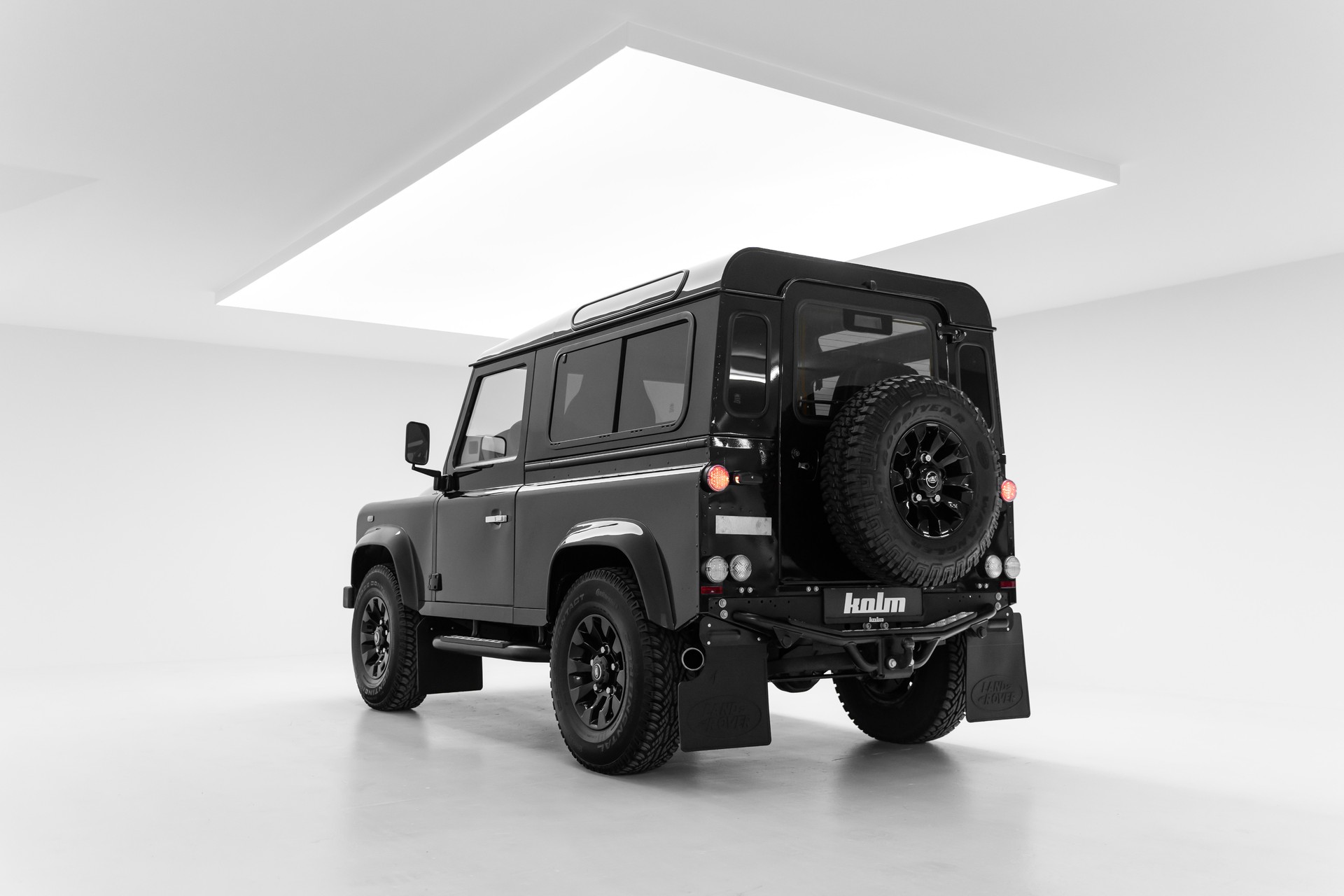 LAND ROVER Defender 90 2.2 TD4 Station Wagon Autobiography-image-5