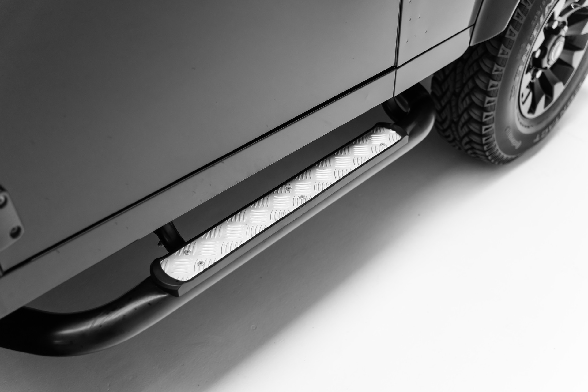 LAND ROVER Defender 90 2.2 TD4 Station Wagon Autobiography-image-15