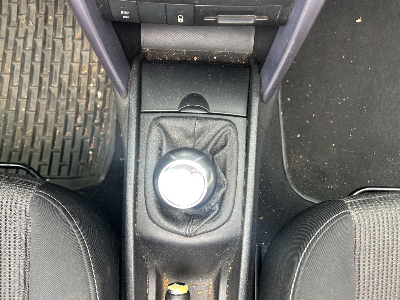 PEUGEOT 207 CC 1.6 16V Turbo Sport-image-13